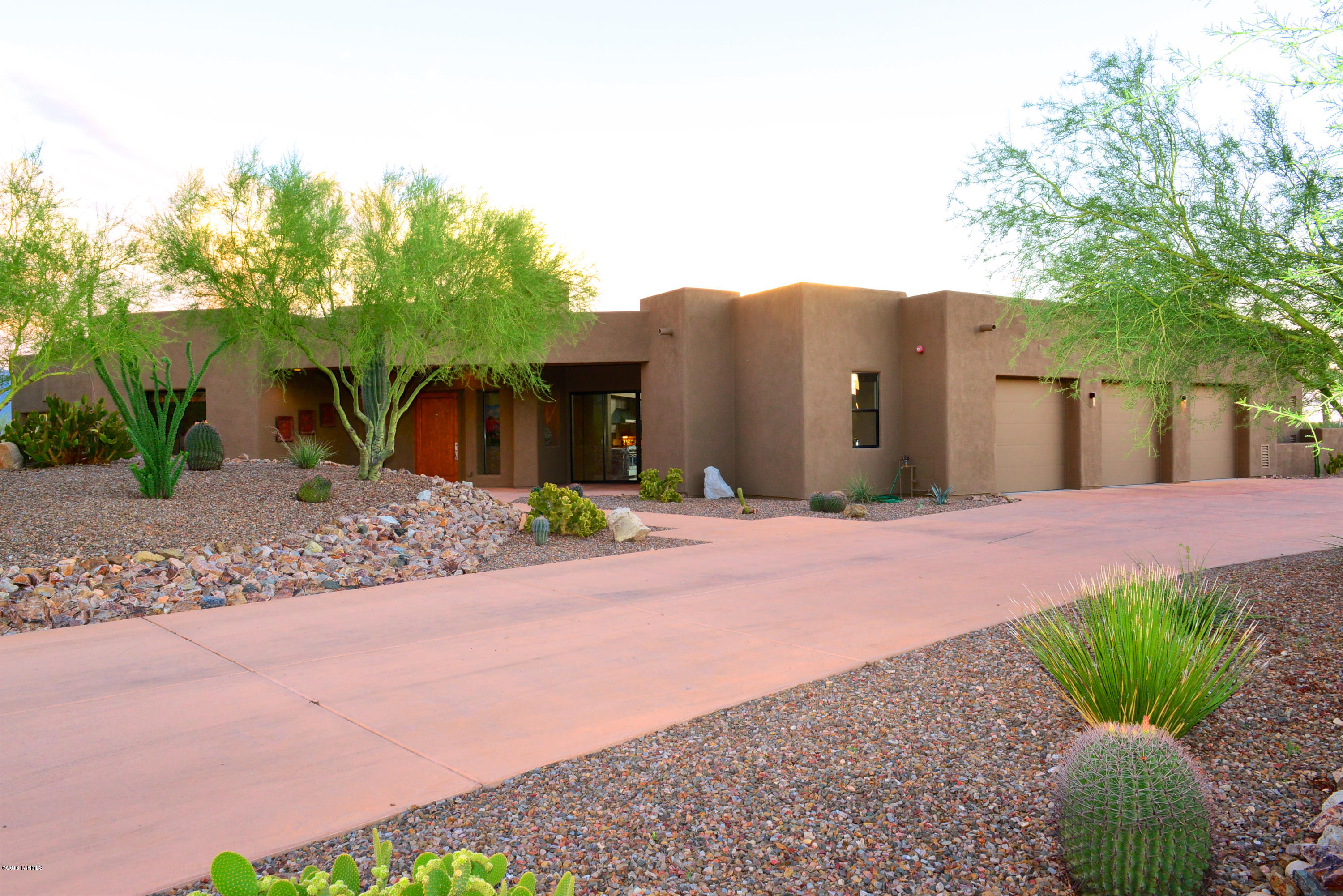 Honey Bee Canyon Estates - Residential