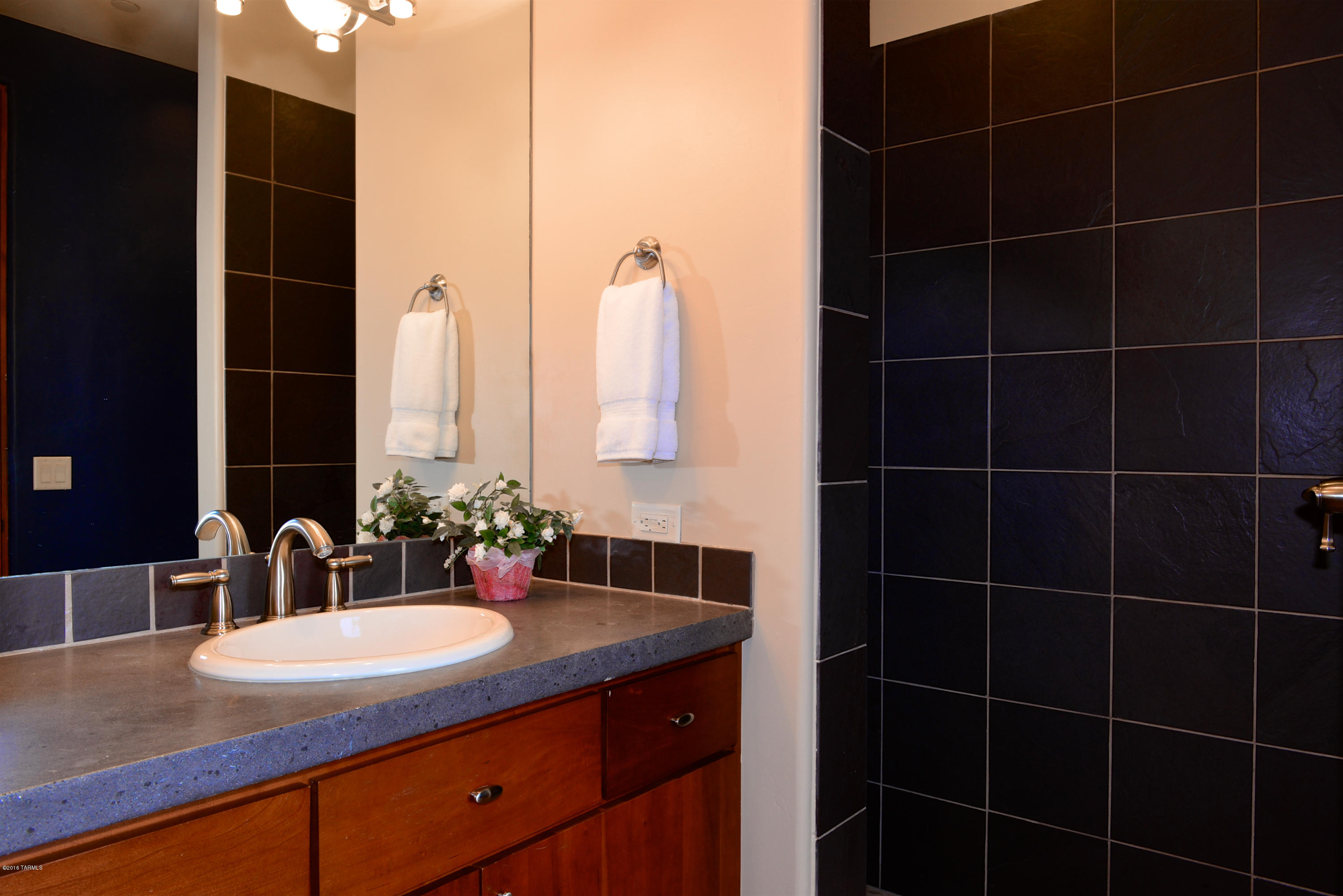 Honey Bee Canyon Estates - Residential
