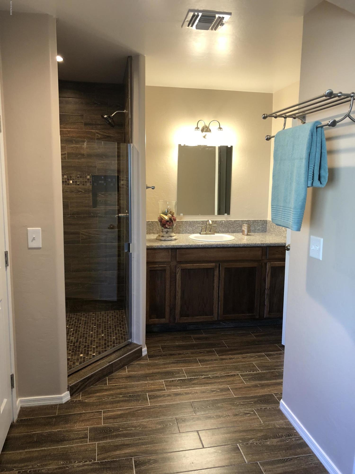 Mountain Manor View - Residential