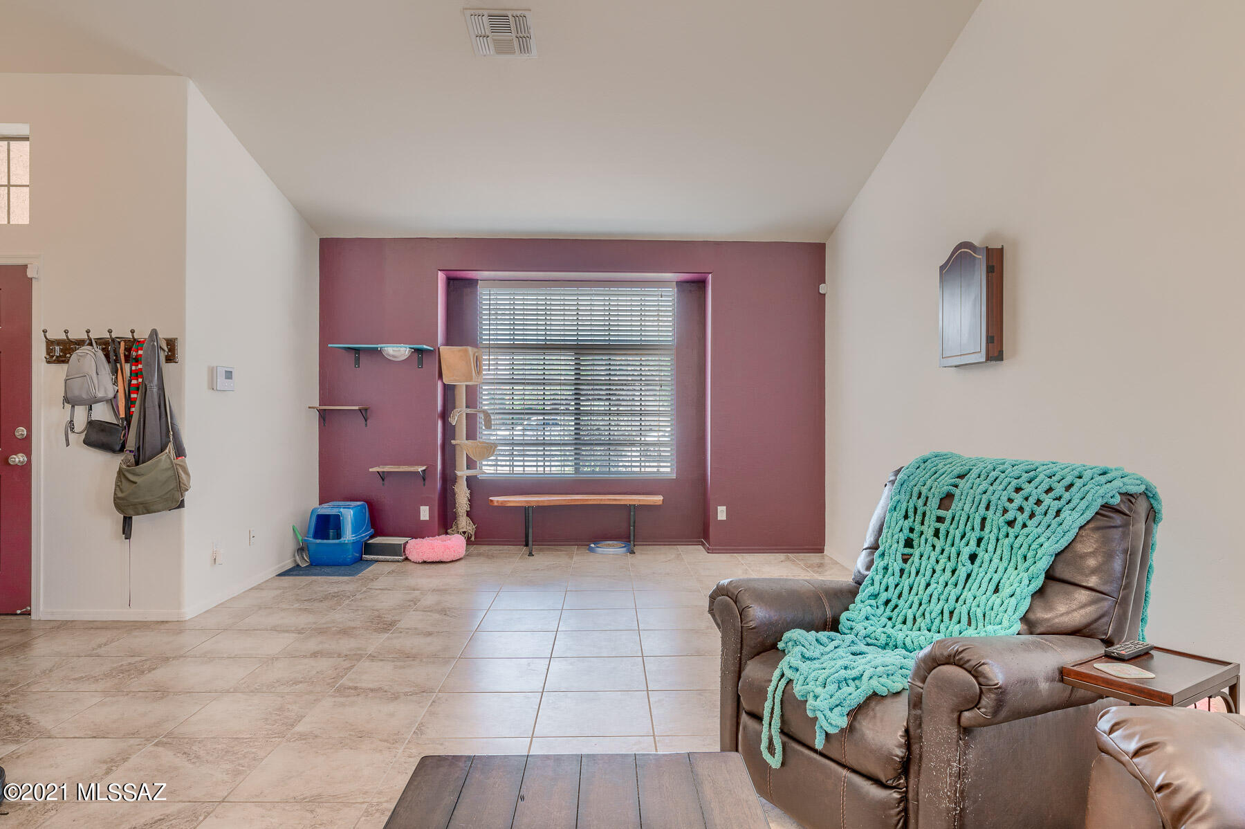 Las Lindas(1-76) - Residential