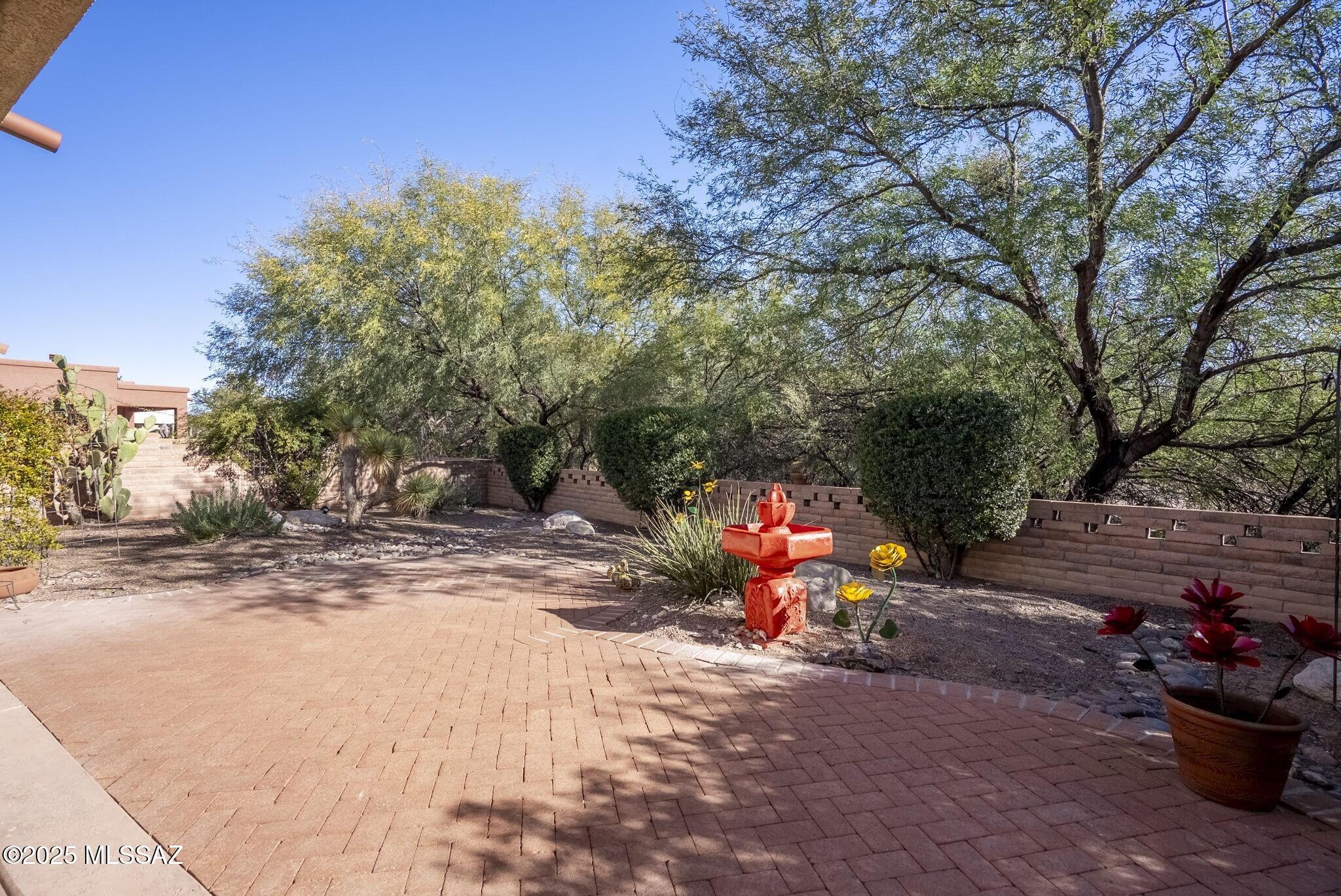 Barrio San Miguel Patio Homes - Residential