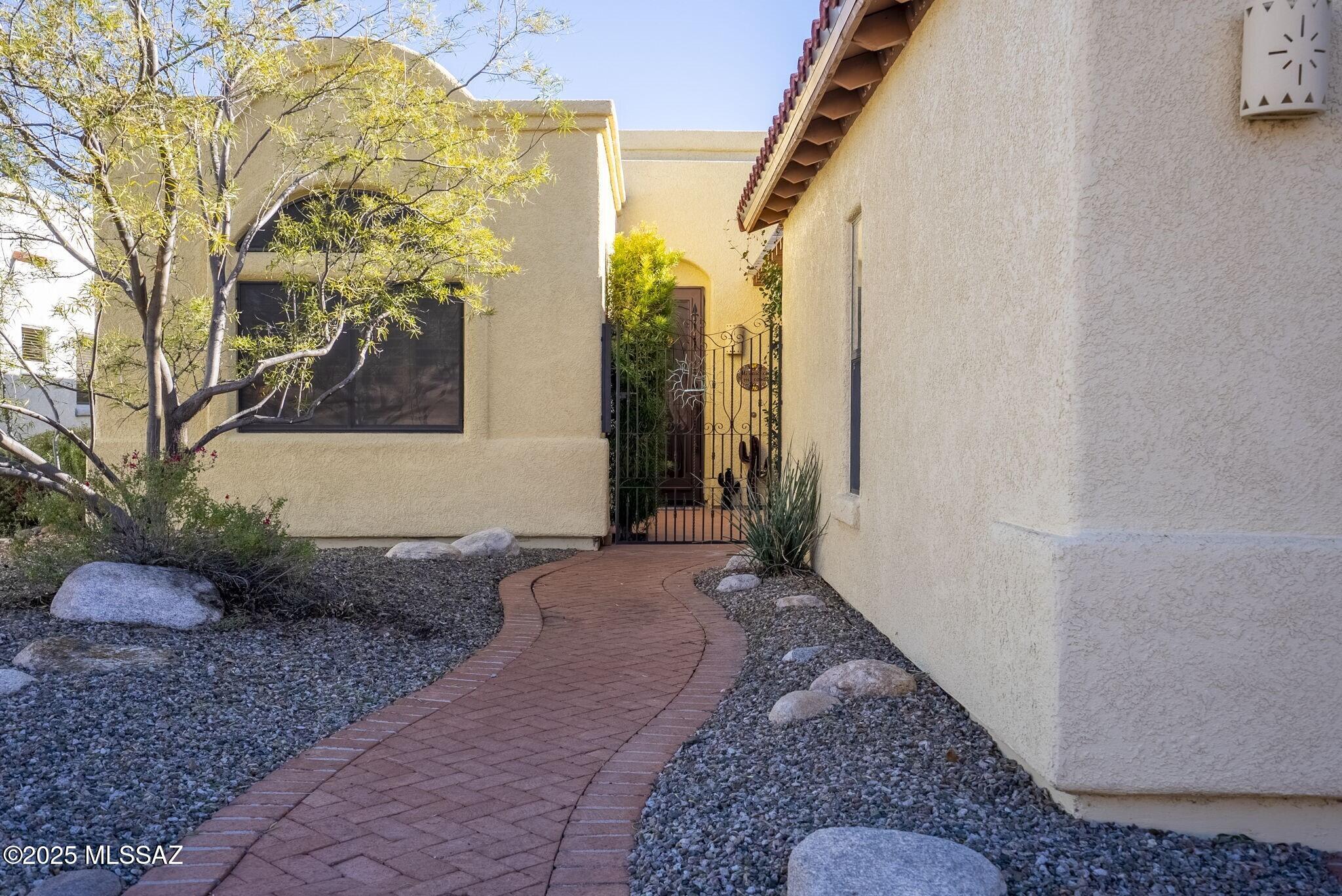 Barrio San Miguel Patio Homes - Residential