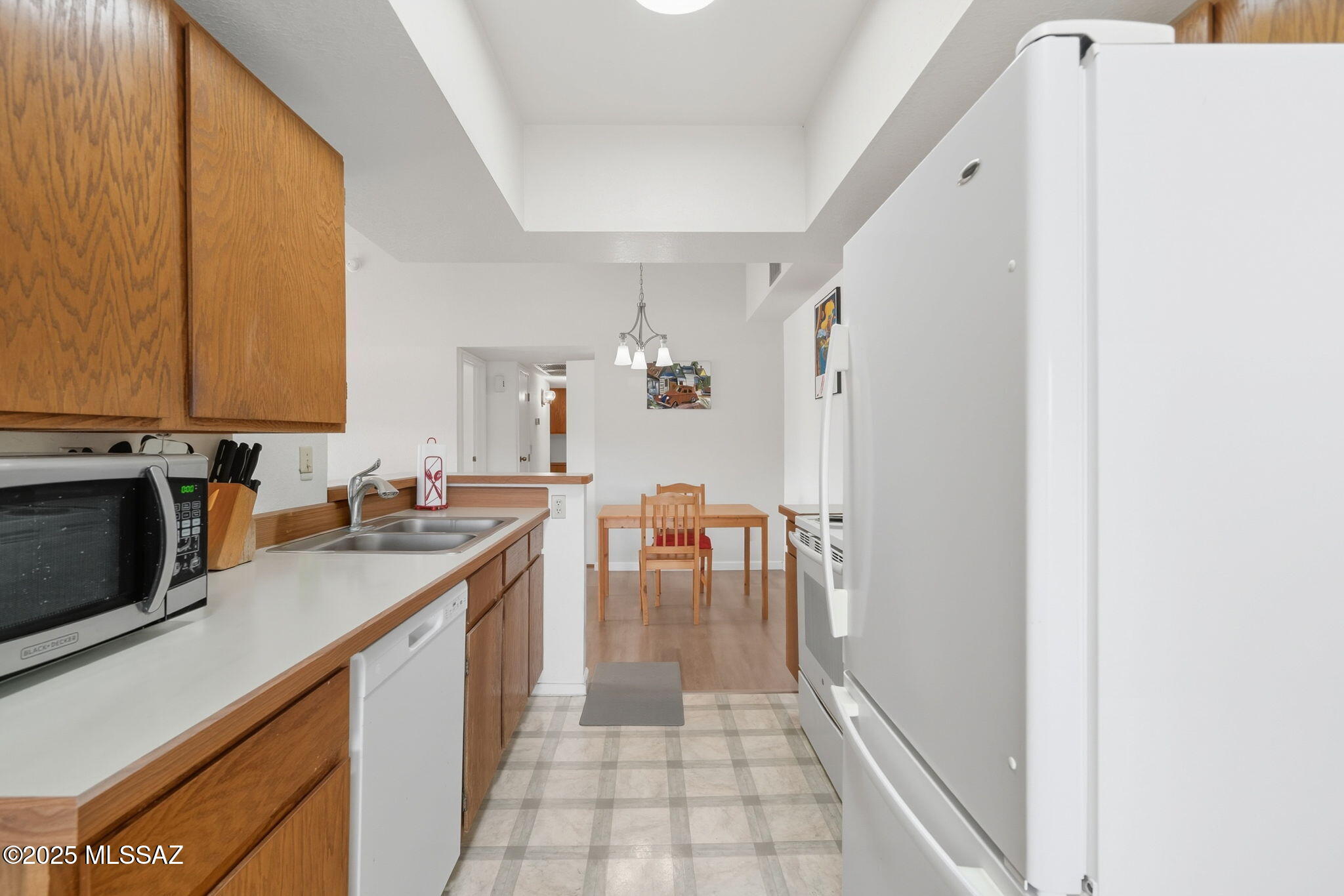 Summertree Condominiums (1-224) - Residential