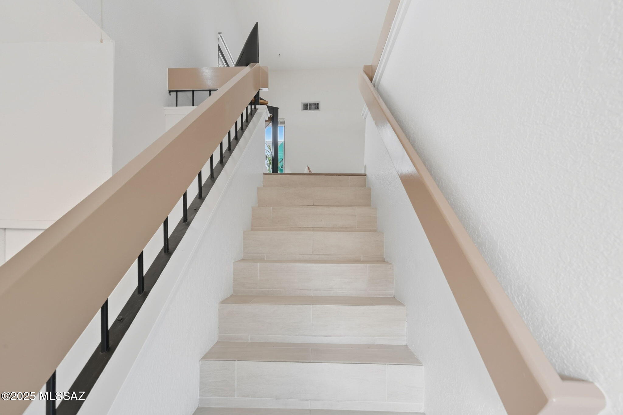 Summertree Condominiums (1-224) - Residential