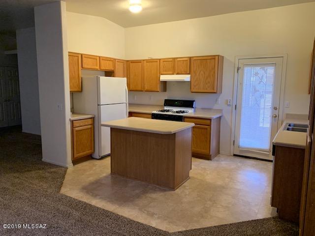 Sierra De Oro (1-18) - Residential Lease