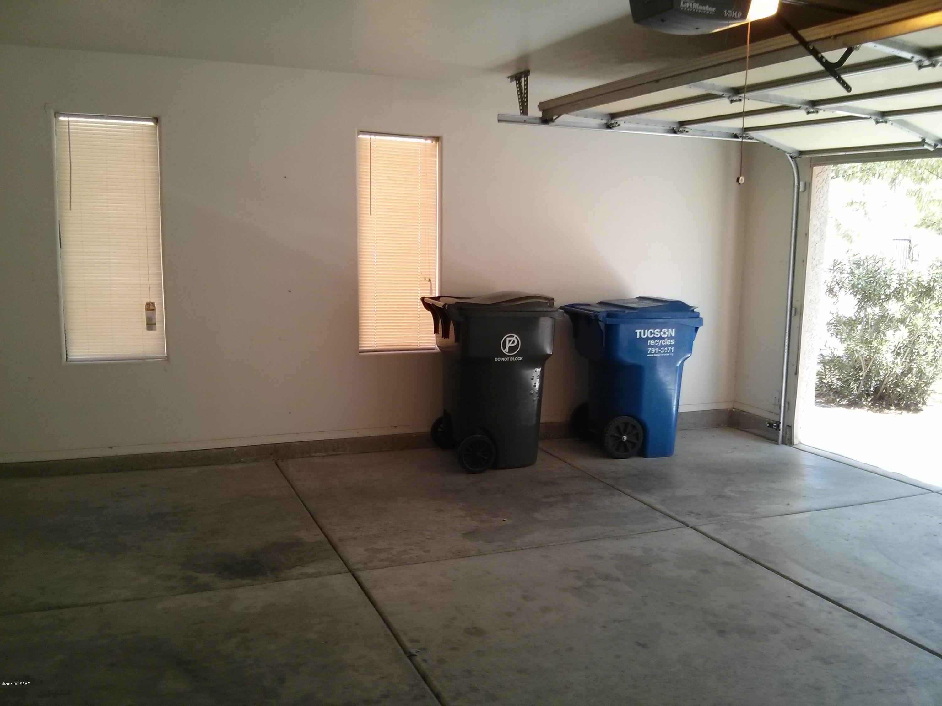Sierra De Oro (1-18) - Residential Lease