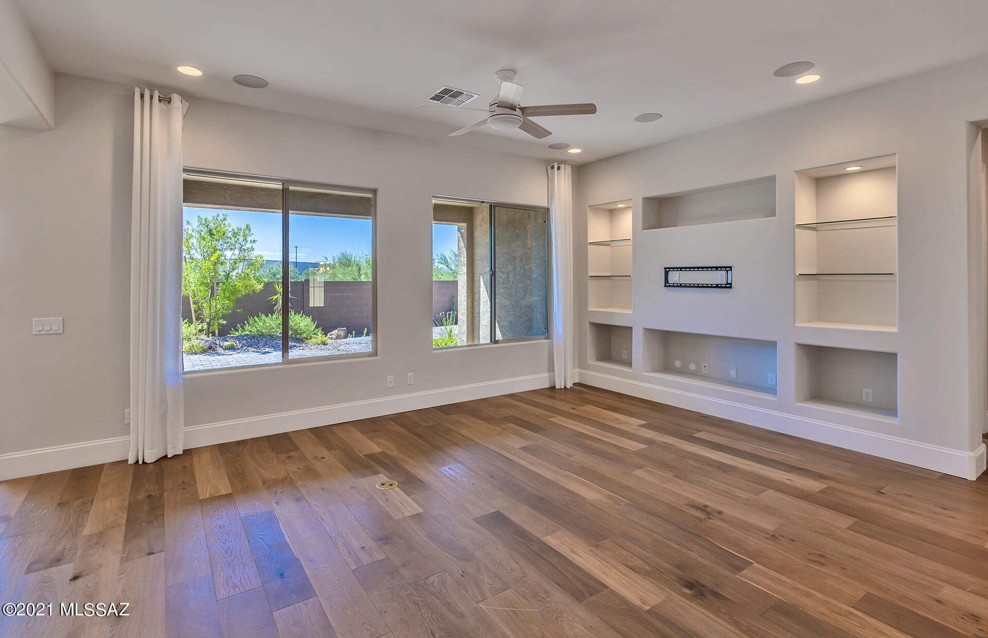 Saguaros Viejos West - Residential
