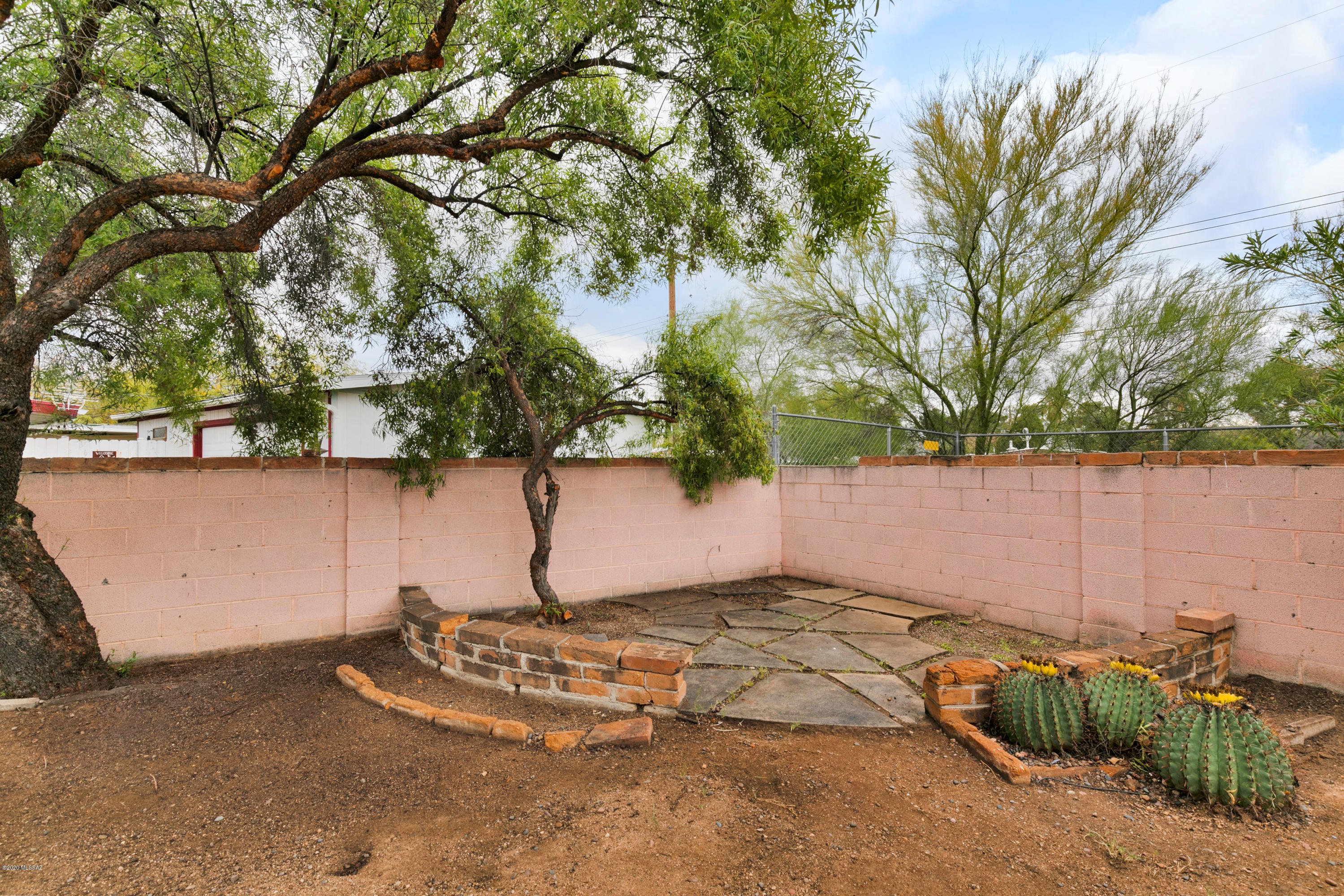Kingston Knolls Terrace - Residential