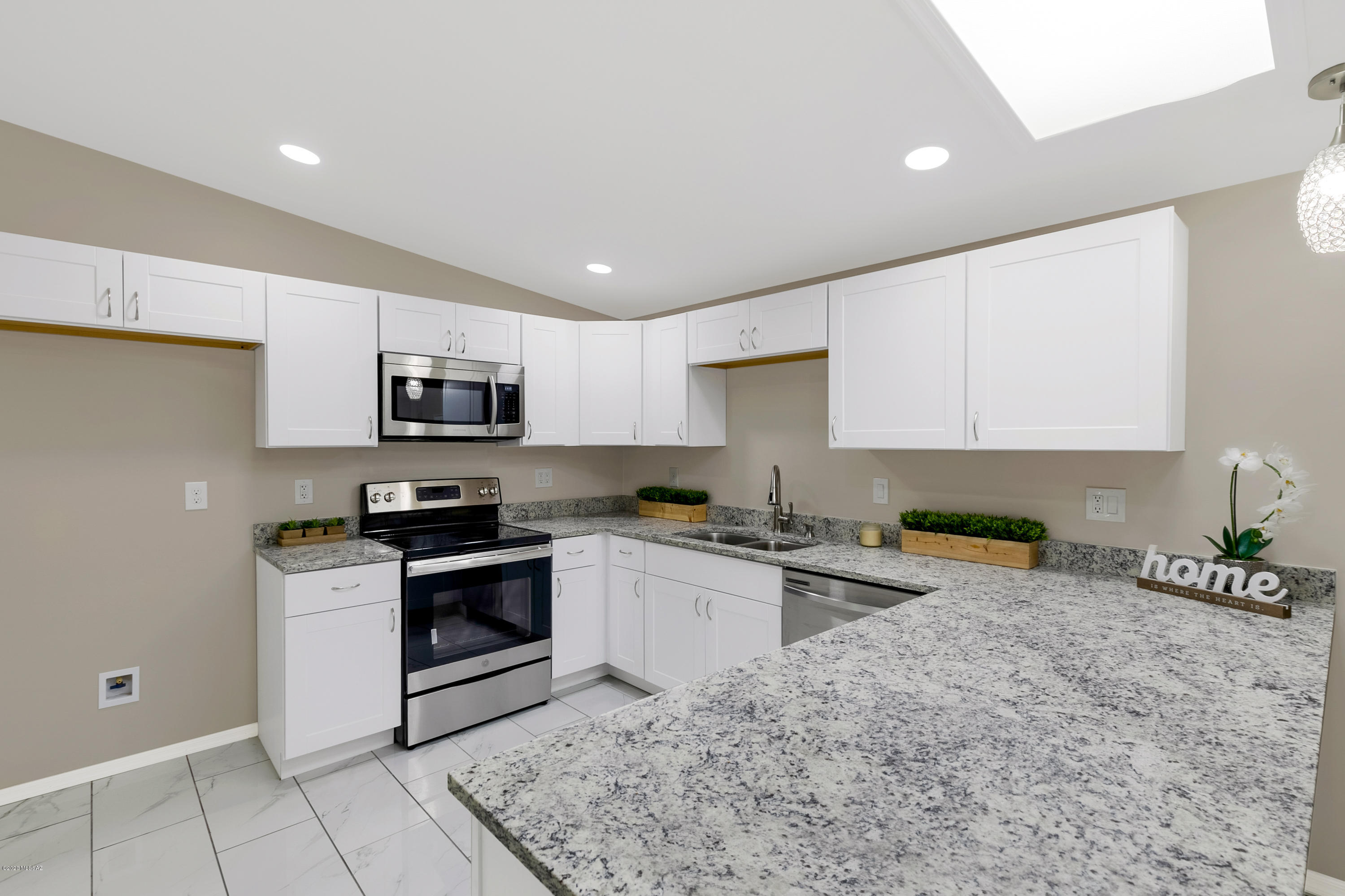 Kingston Knolls Terrace - Residential