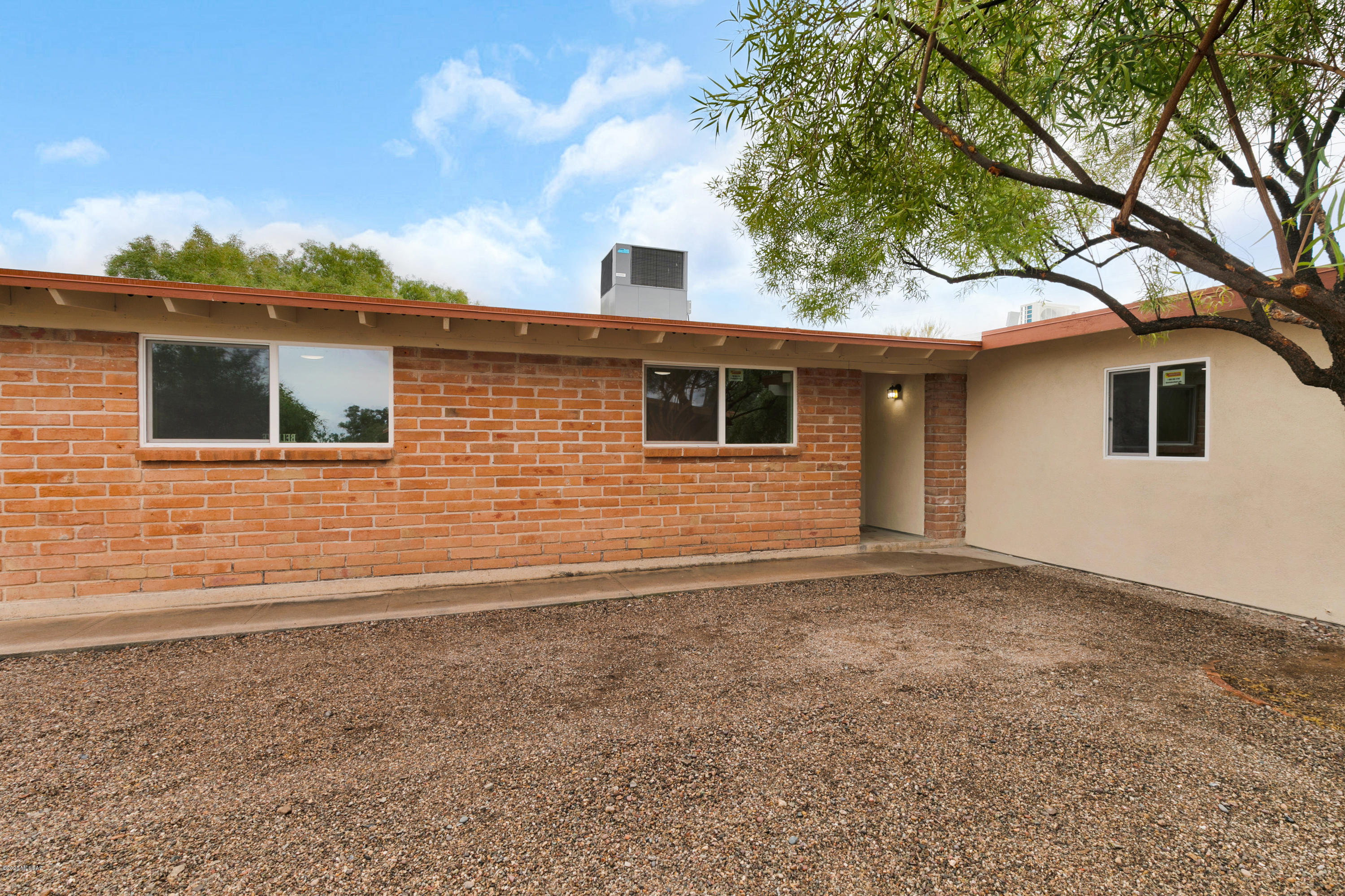 Kingston Knolls Terrace - Residential