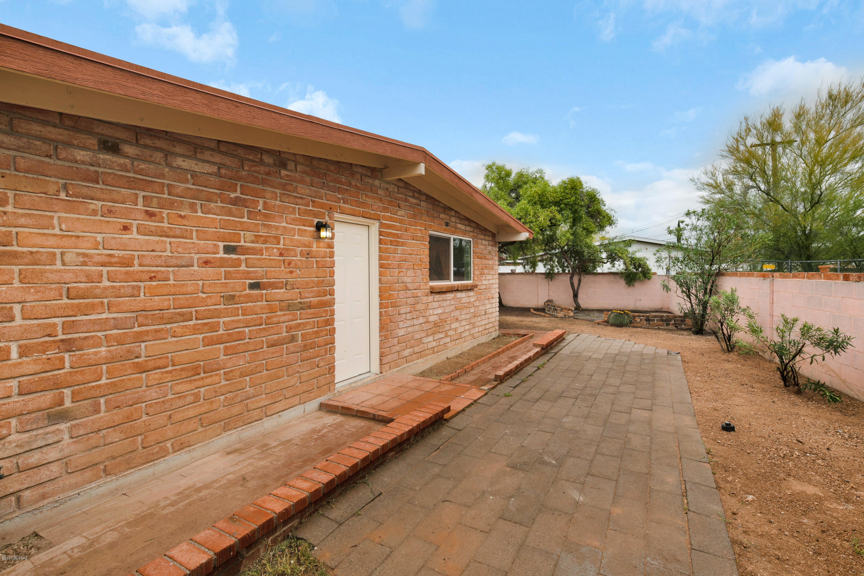 Kingston Knolls Terrace - Residential