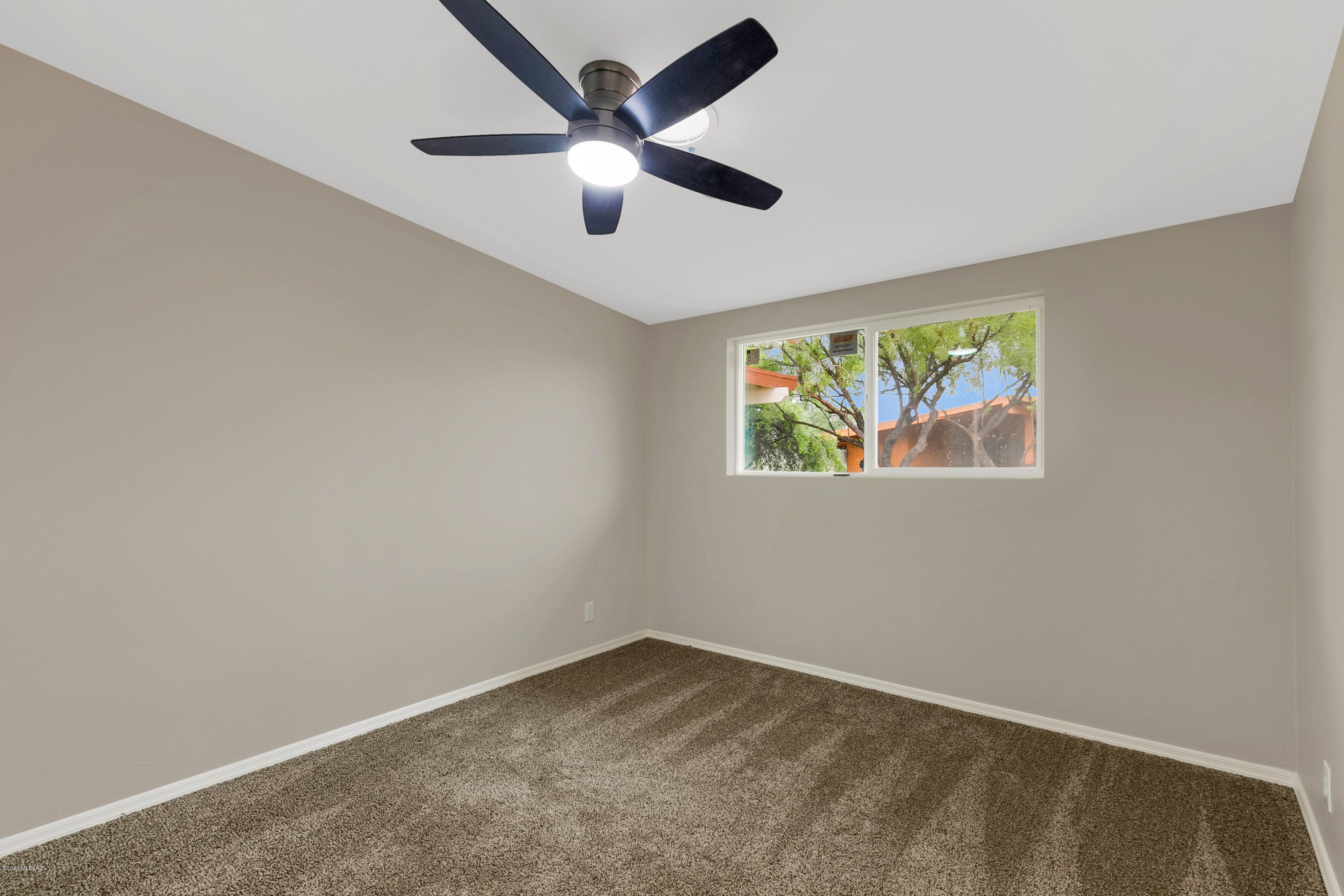 Kingston Knolls Terrace - Residential