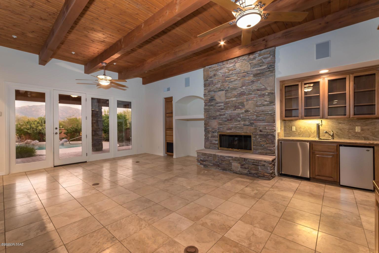 Stone Canyon II - Residential