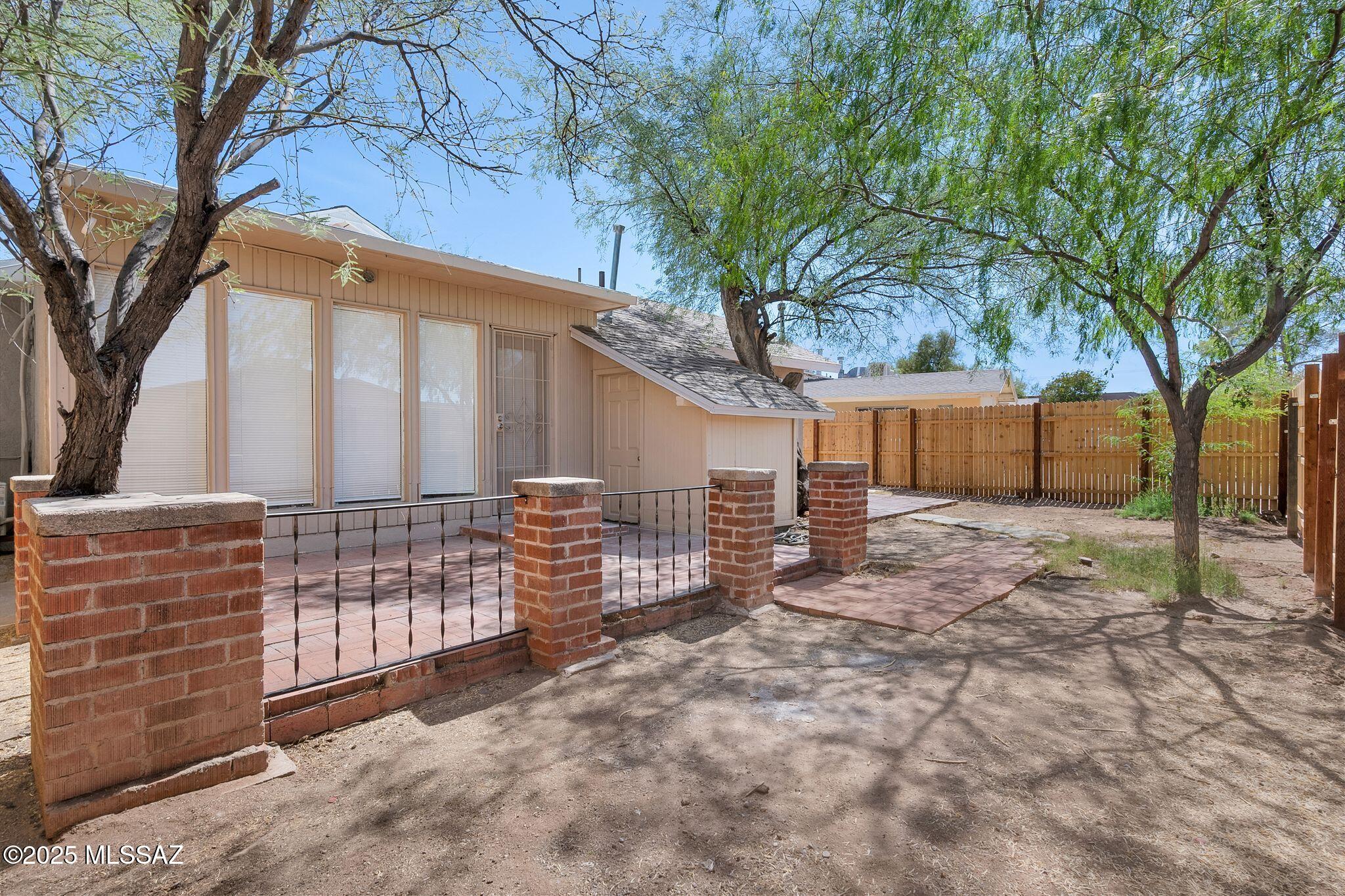 4110 N 1st (not on main road!) Avenue