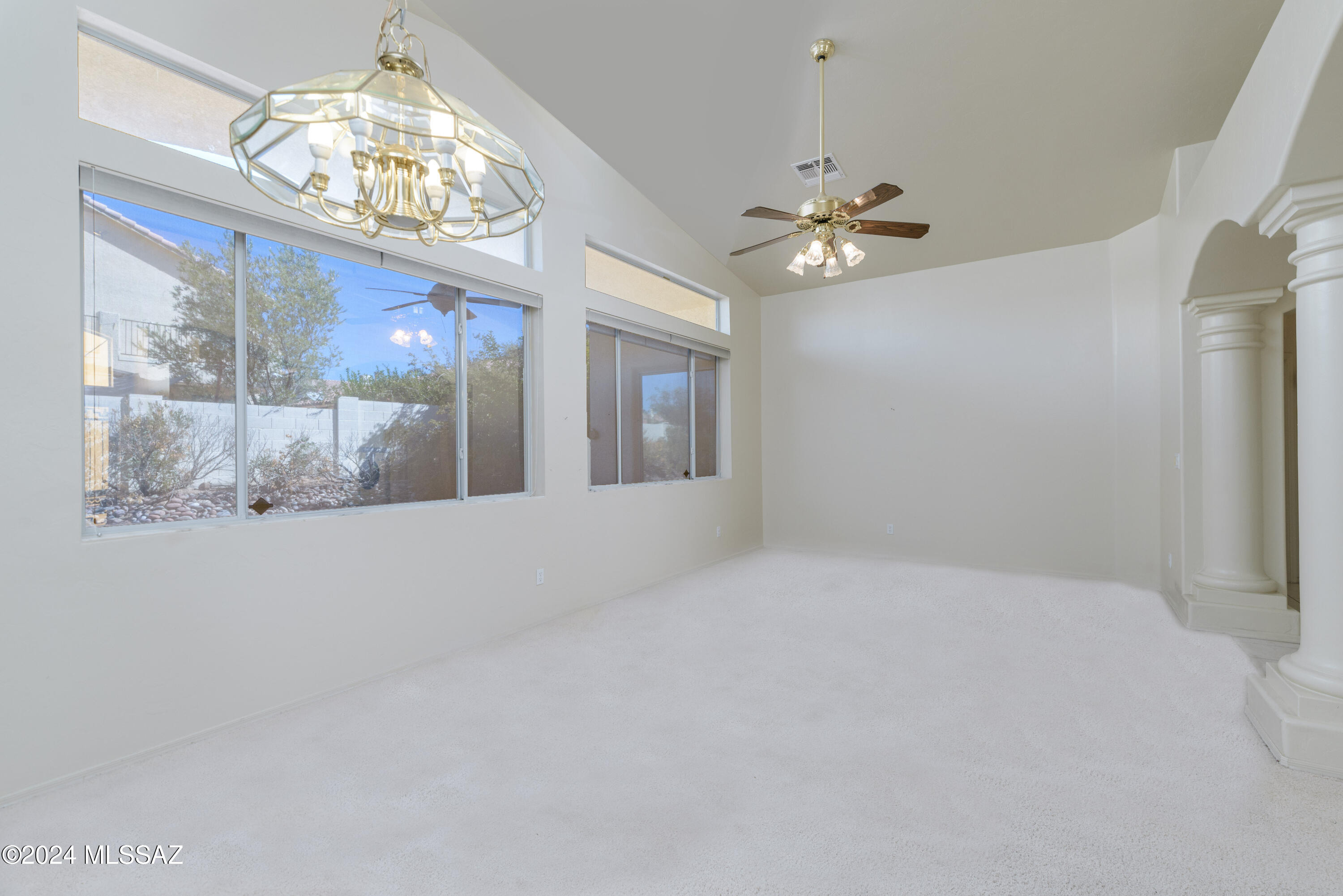 1054 W Squawbush Court