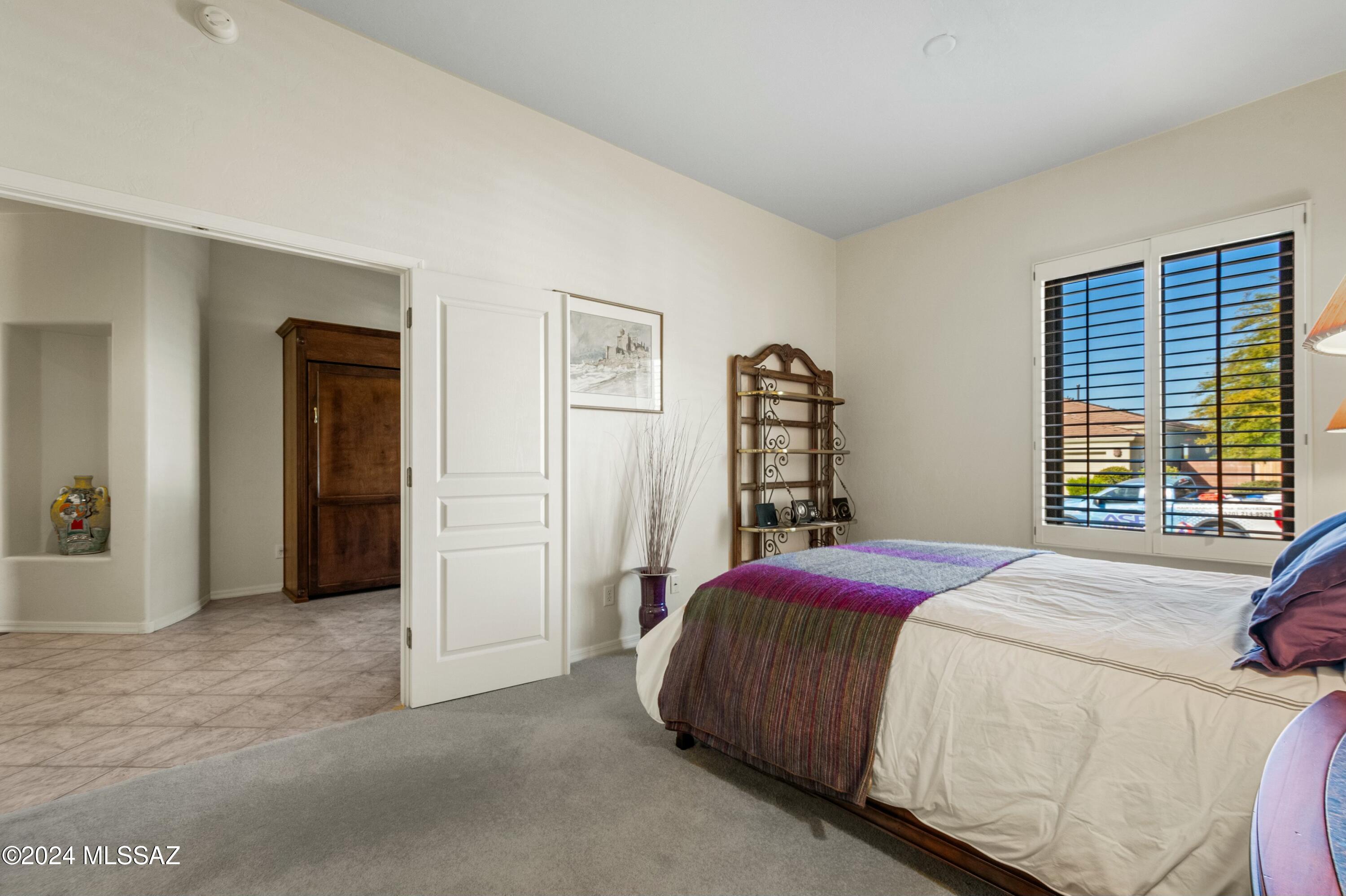Sabino Mountain (1-290) - Residential