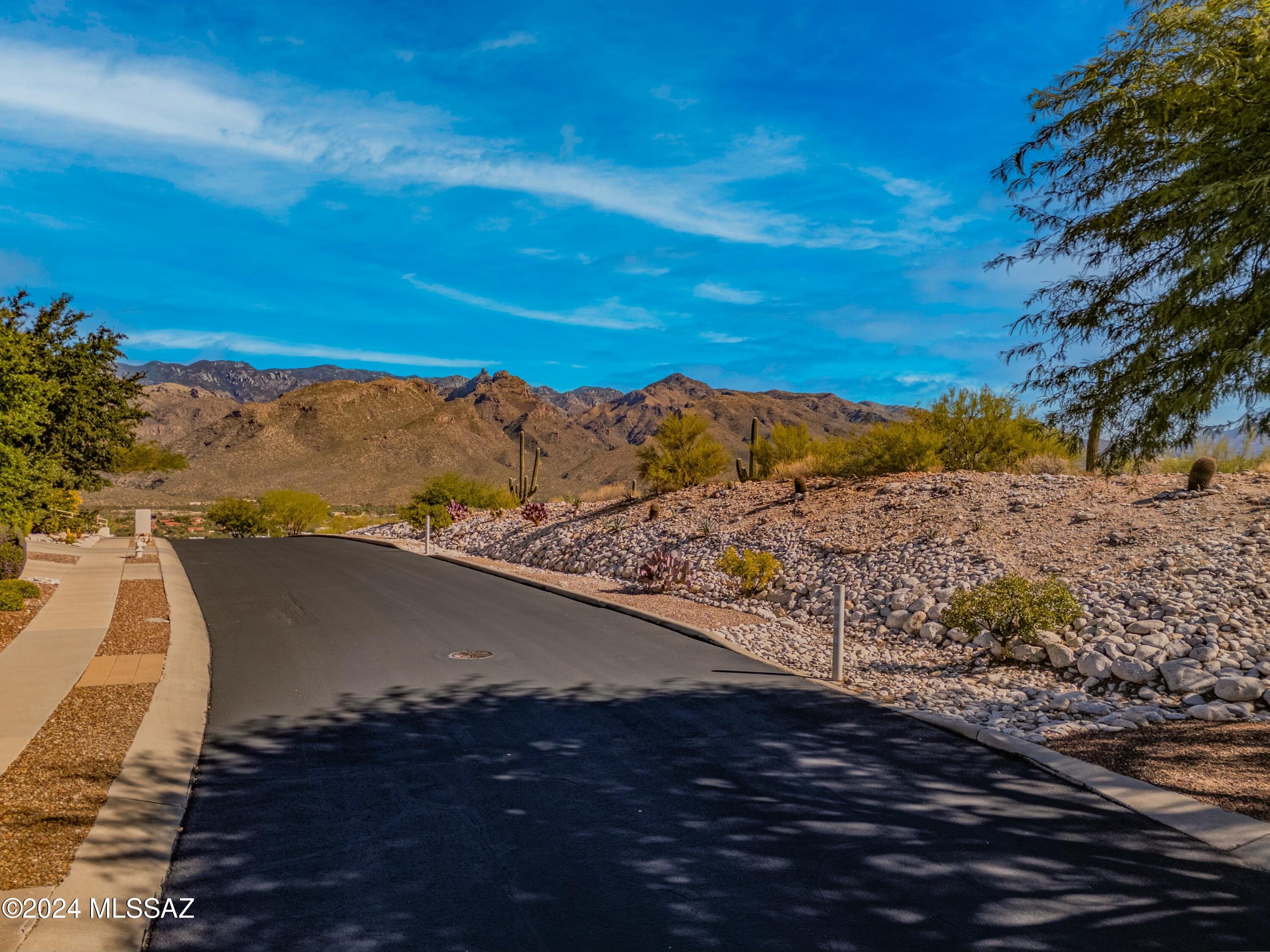 Sabino Mountain (1-290) - Residential