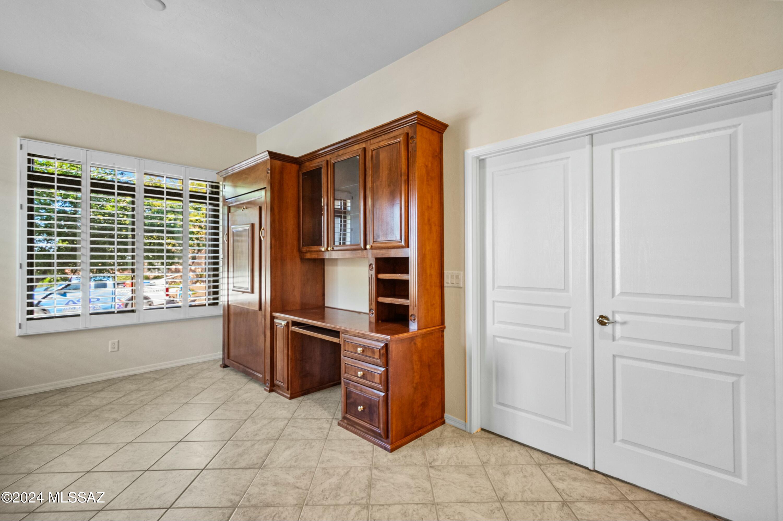 Sabino Mountain (1-290) - Residential