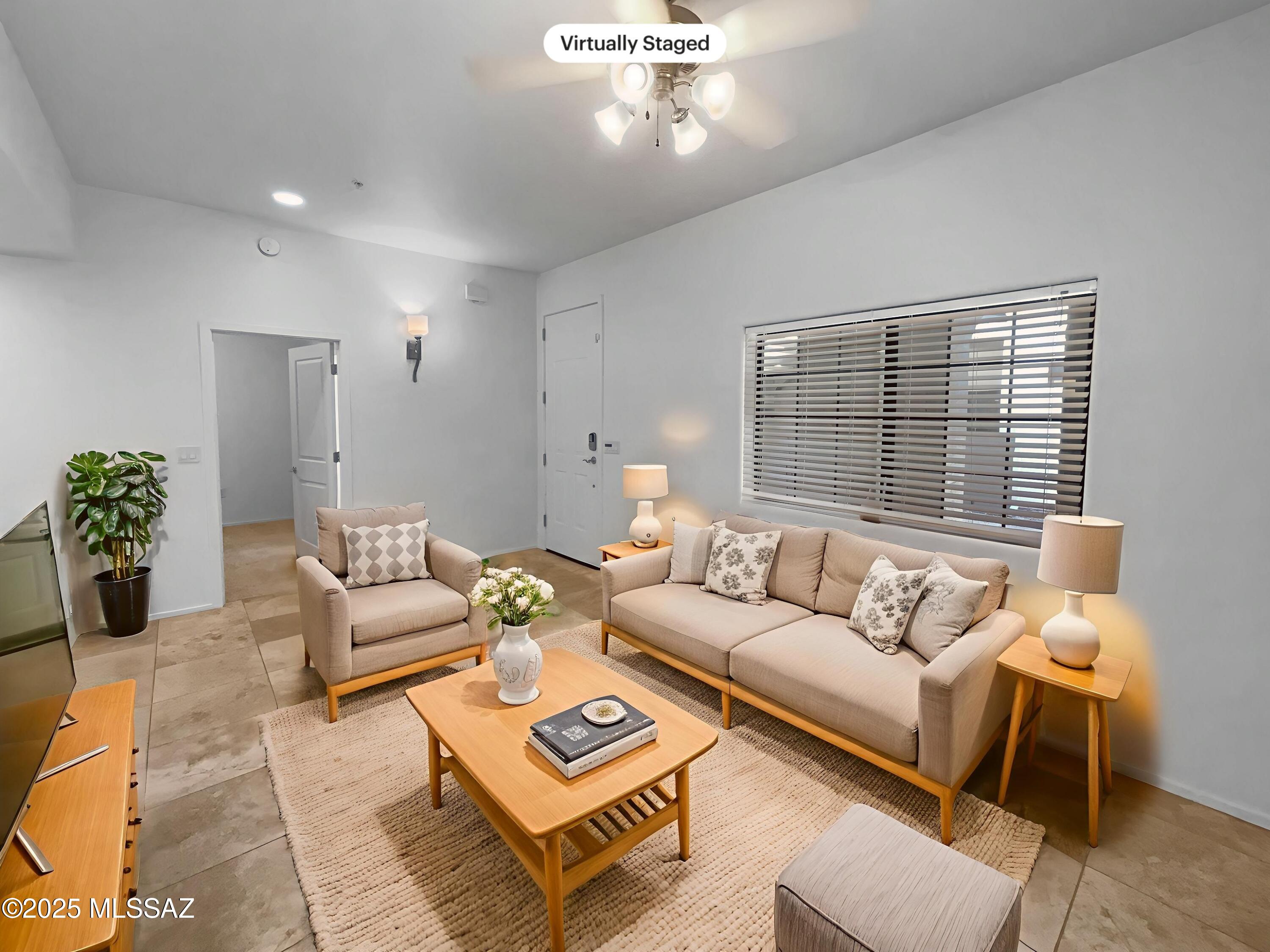 2016 E River Road 101