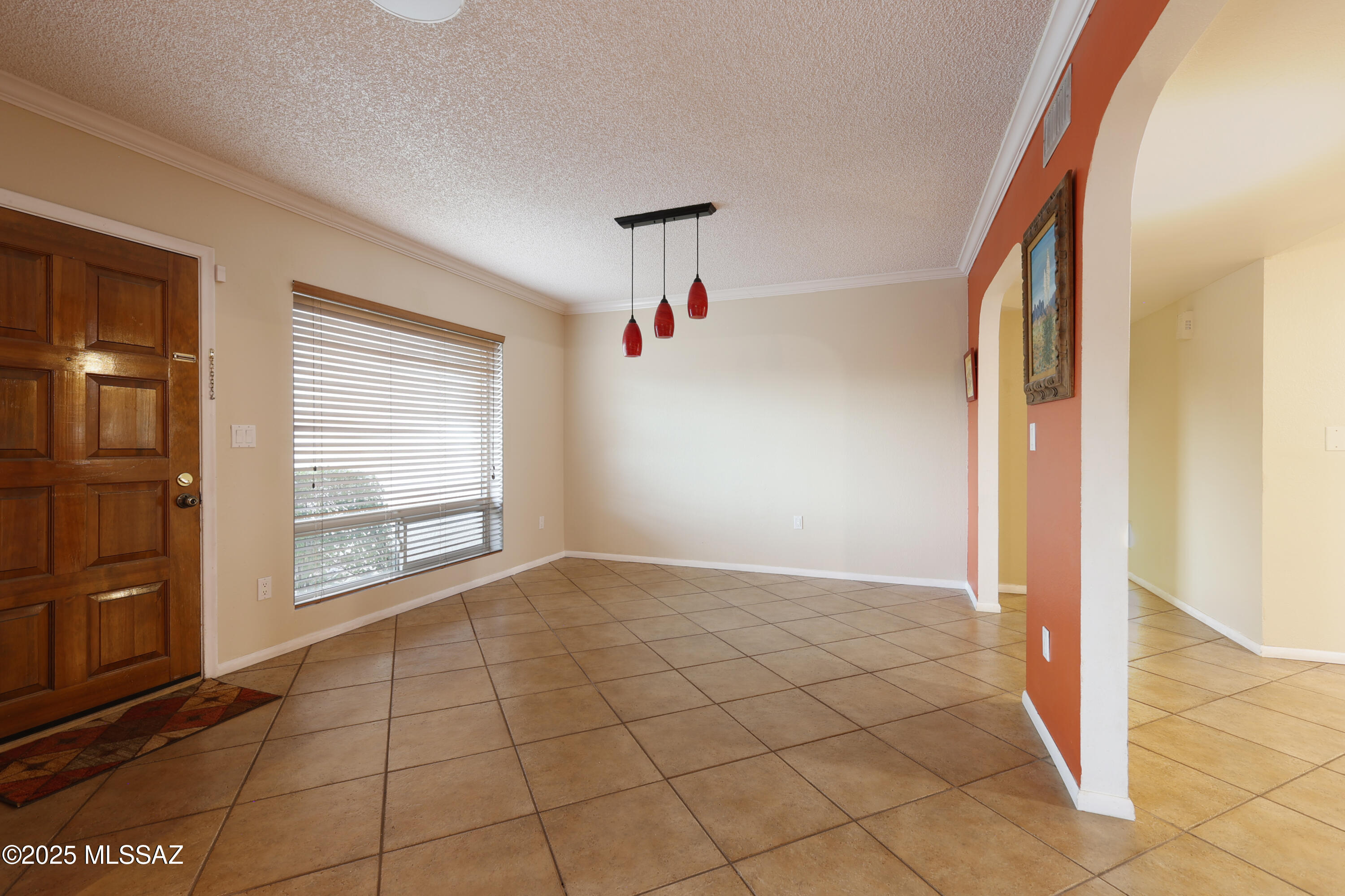 2731 N Dos Hombres Road