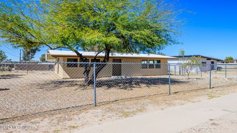 2312 S Plumer Avenue Tucson AZ 85713