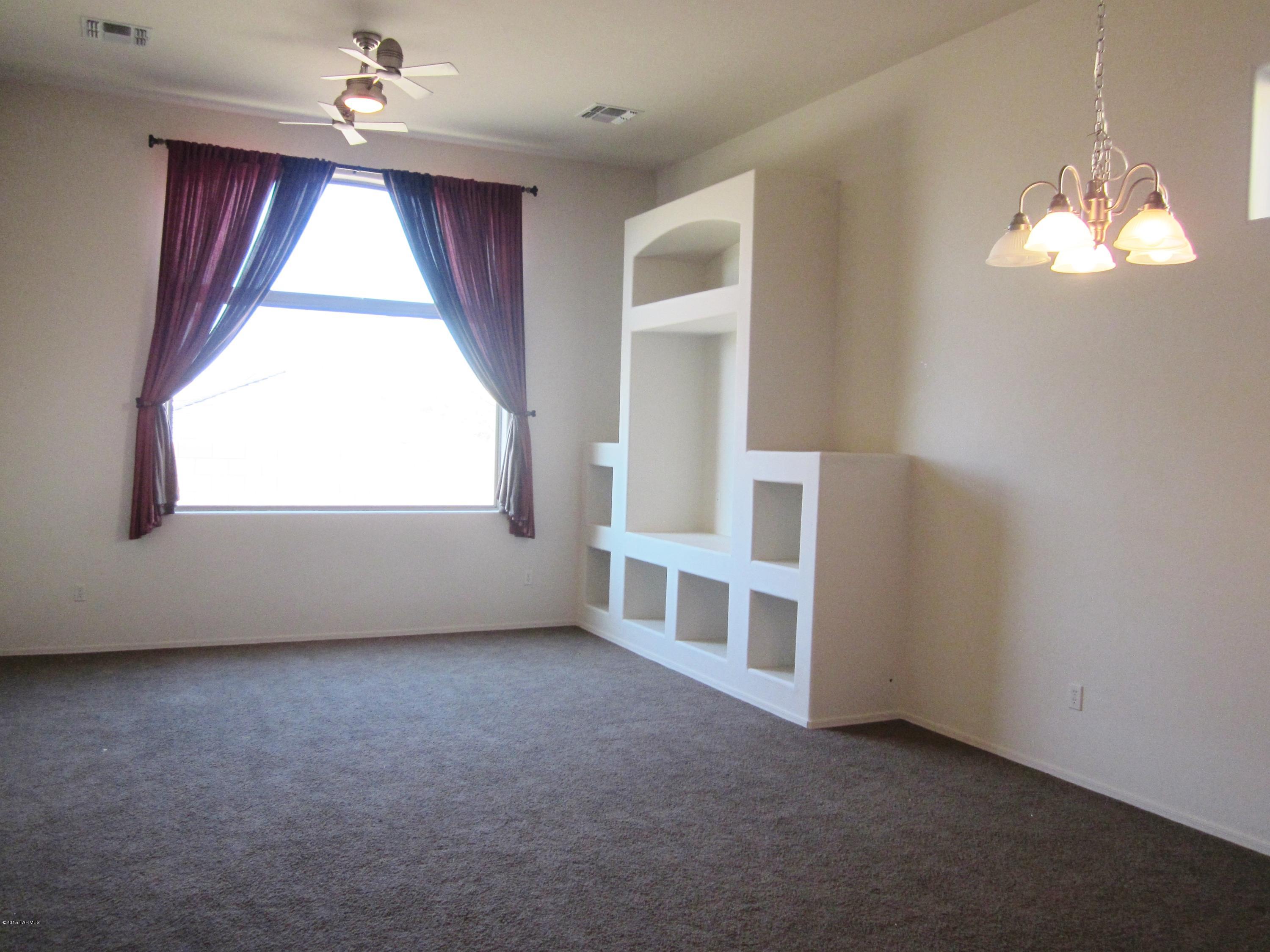 Rancho Del Lago (B37-38) - Residential Lease