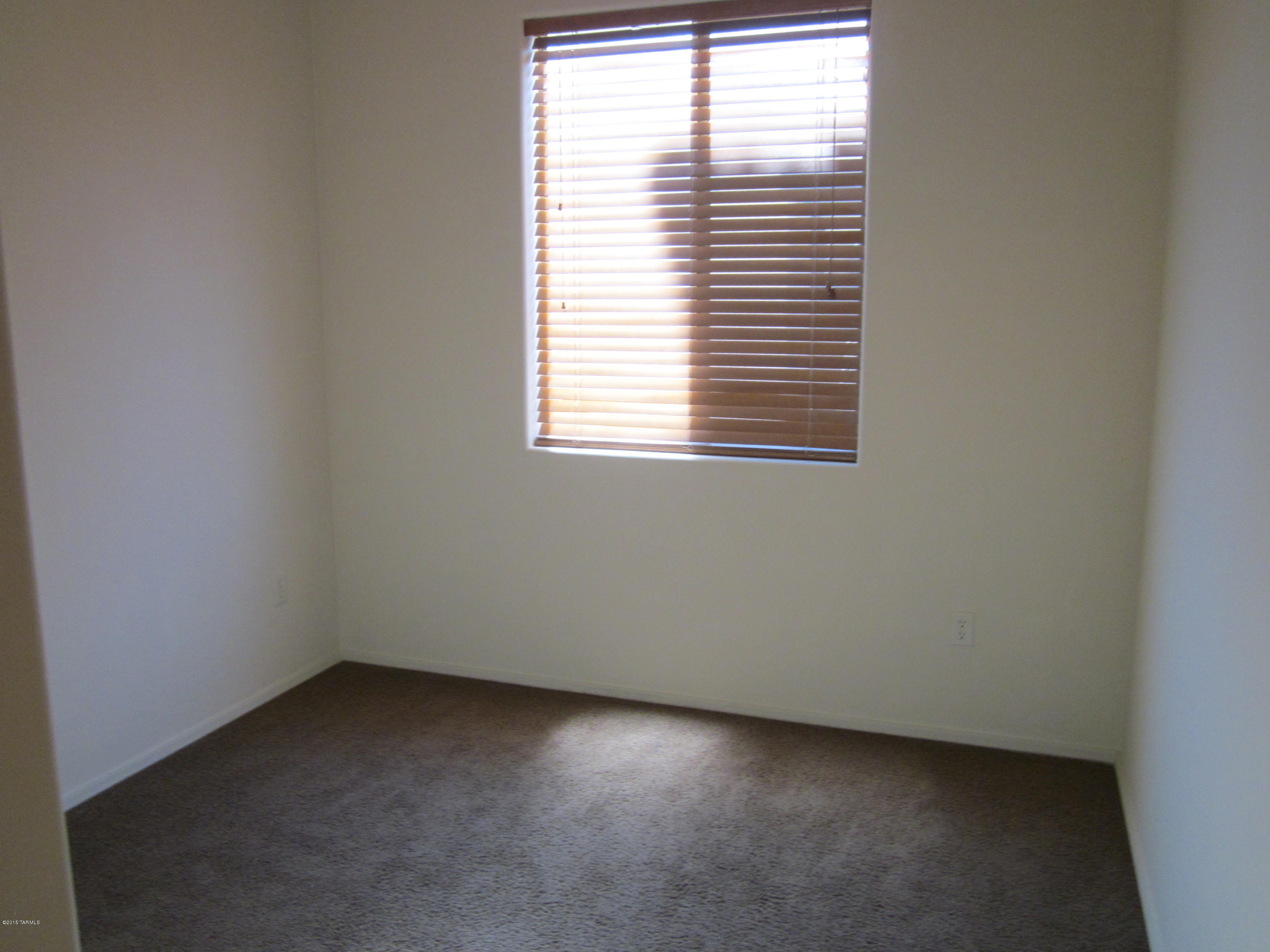 Rancho Del Lago (B37-38) - Residential Lease
