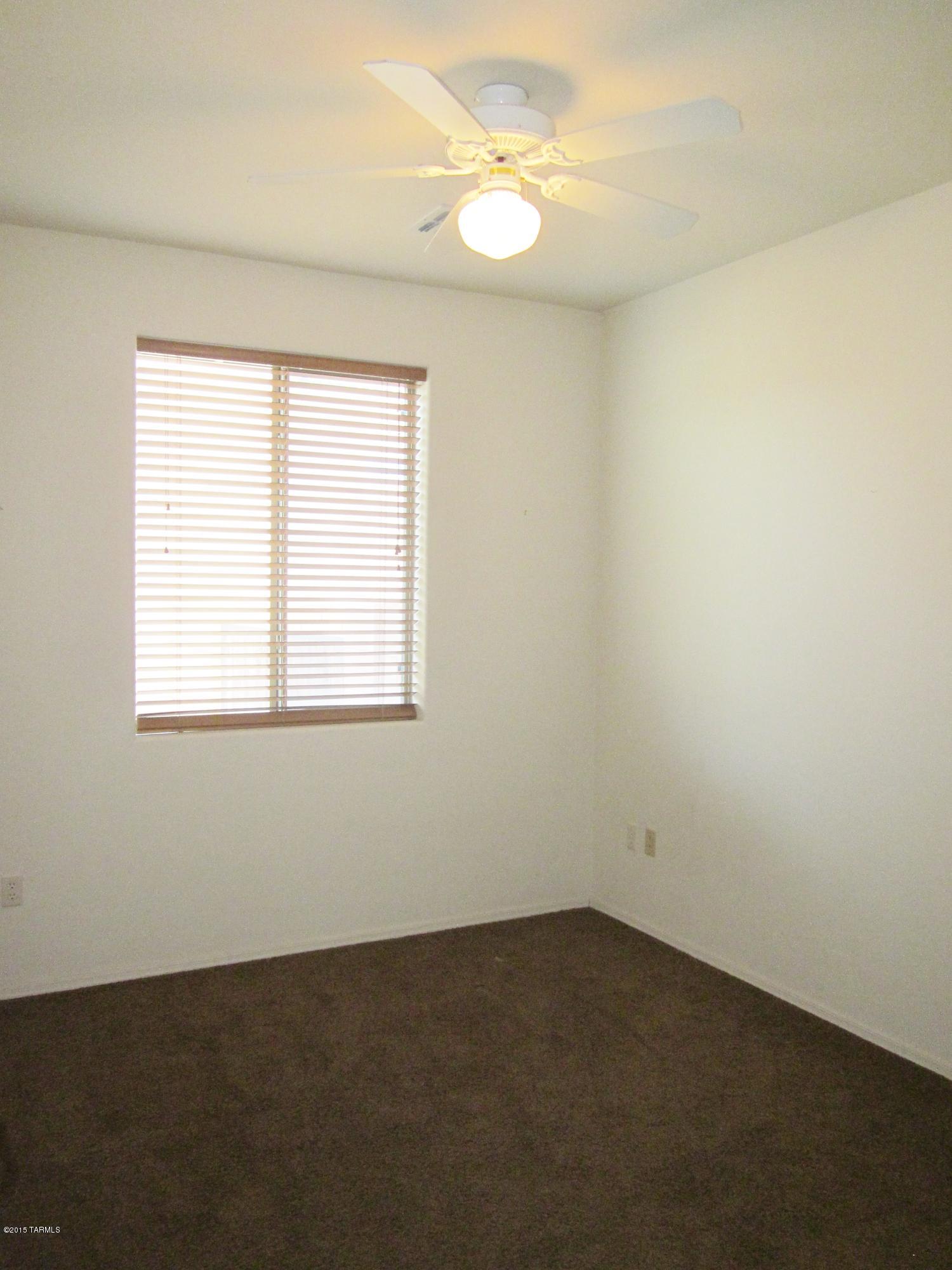 Rancho Del Lago (B37-38) - Residential Lease