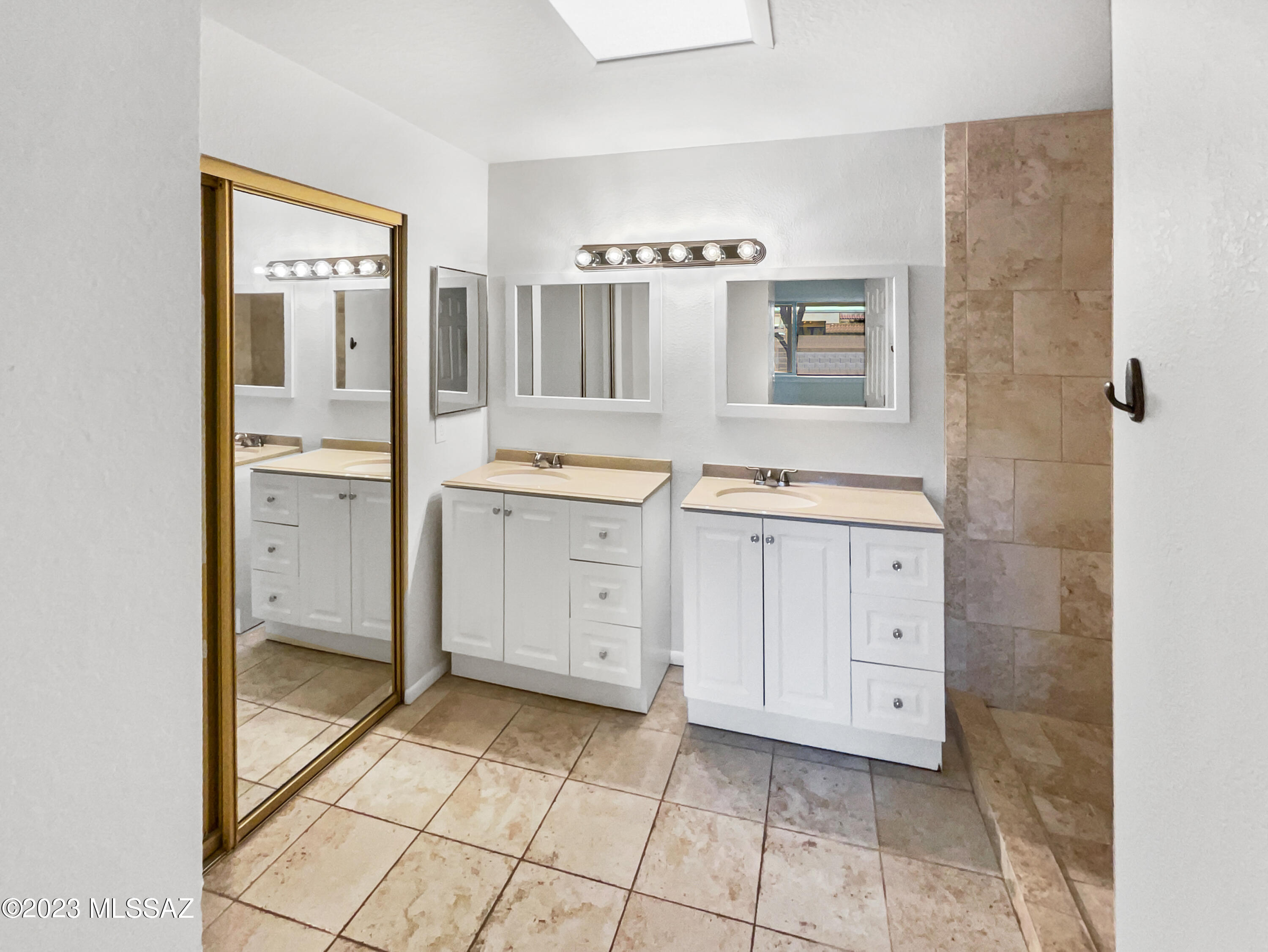 Meadowbrook (273-334, 348-403, 410-532) - Residential