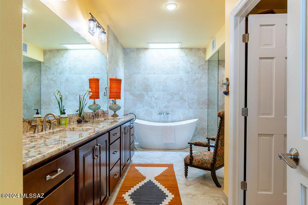El Diamante Townhomes (1-15) - Residential