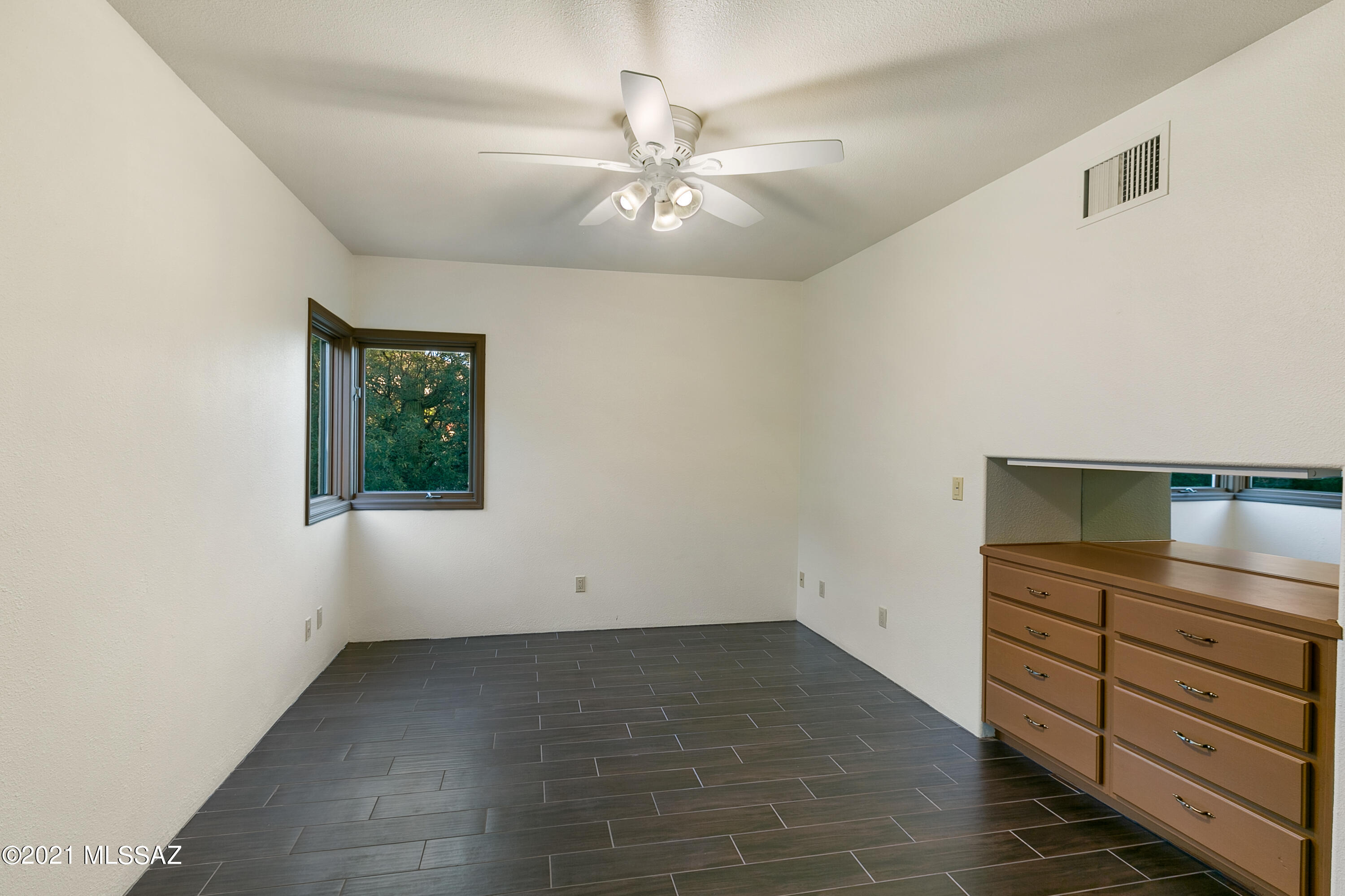Skyline Country Club Estates (270-318) - Residential