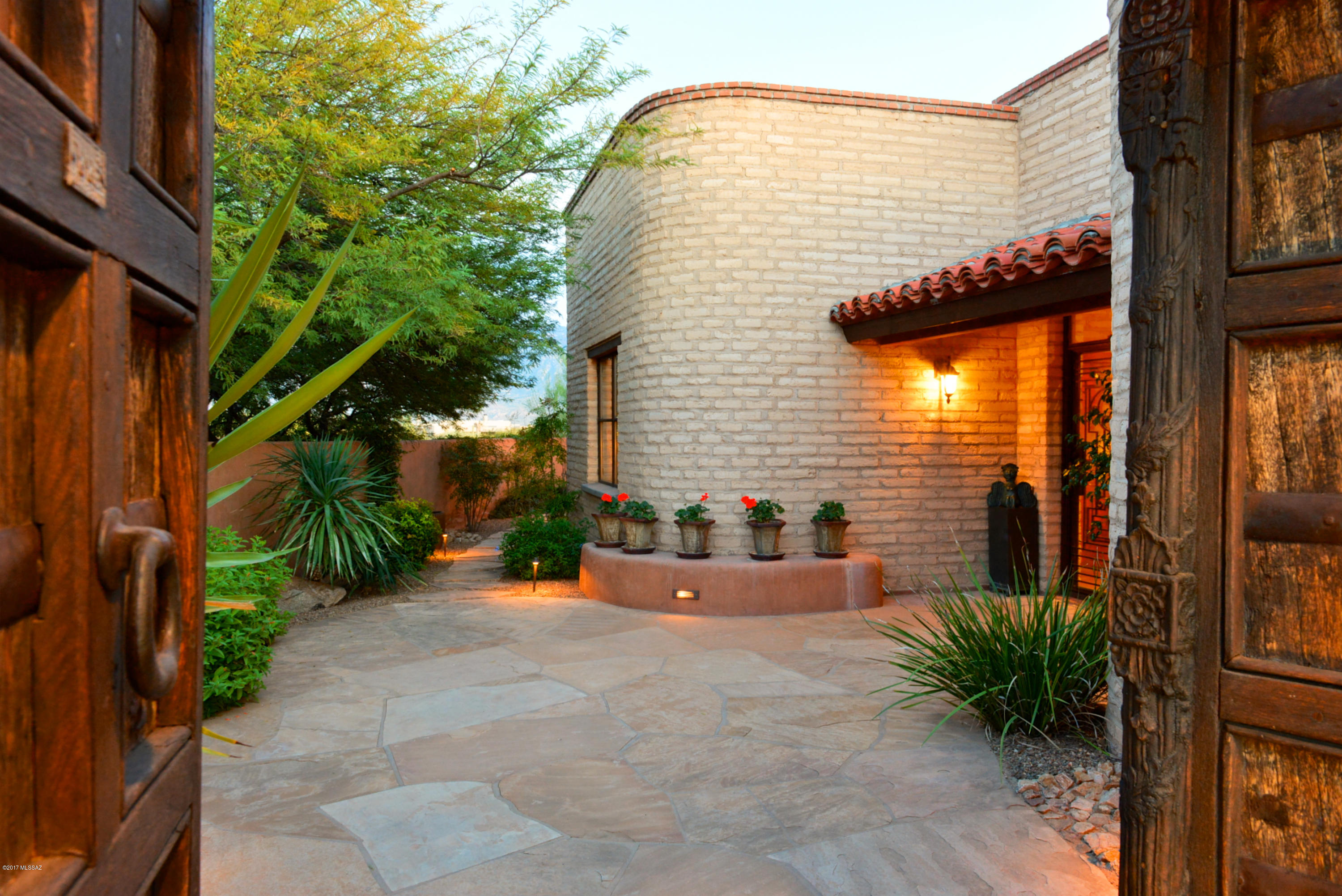 Honey Bee Ridge(The Estates At) - Residential