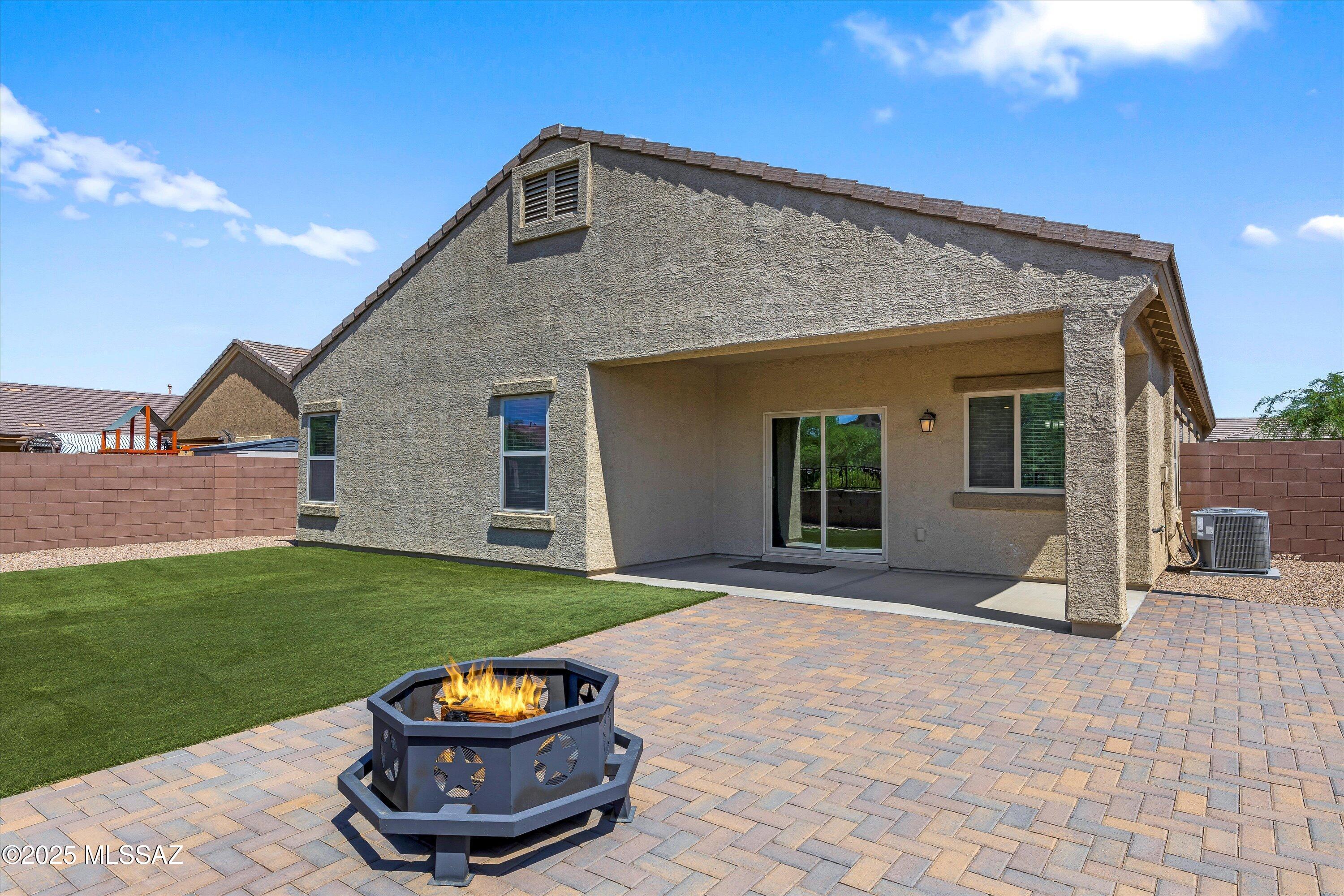 11561 W Tom Henry Way