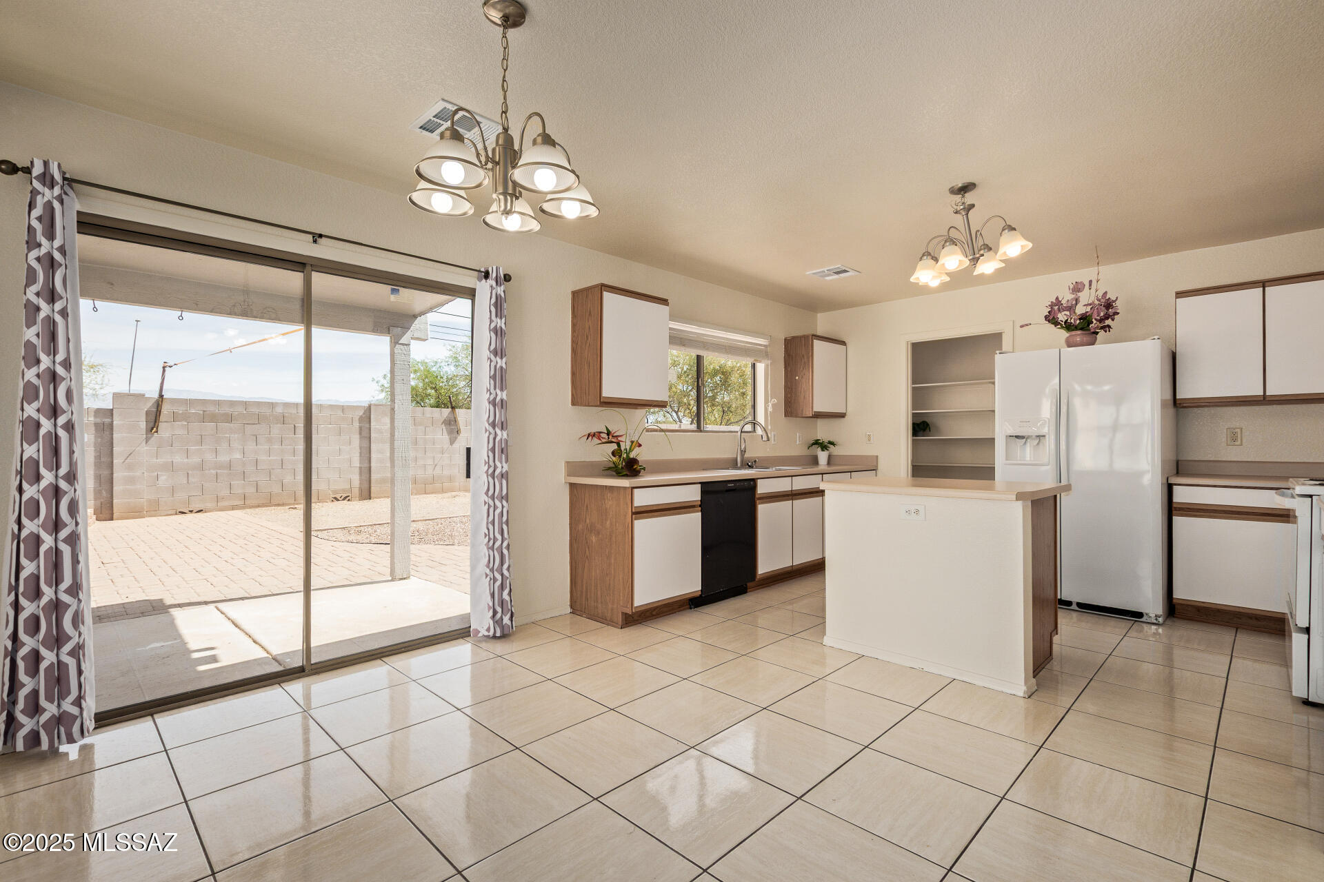 Pantano Heights (1-123) - Residential