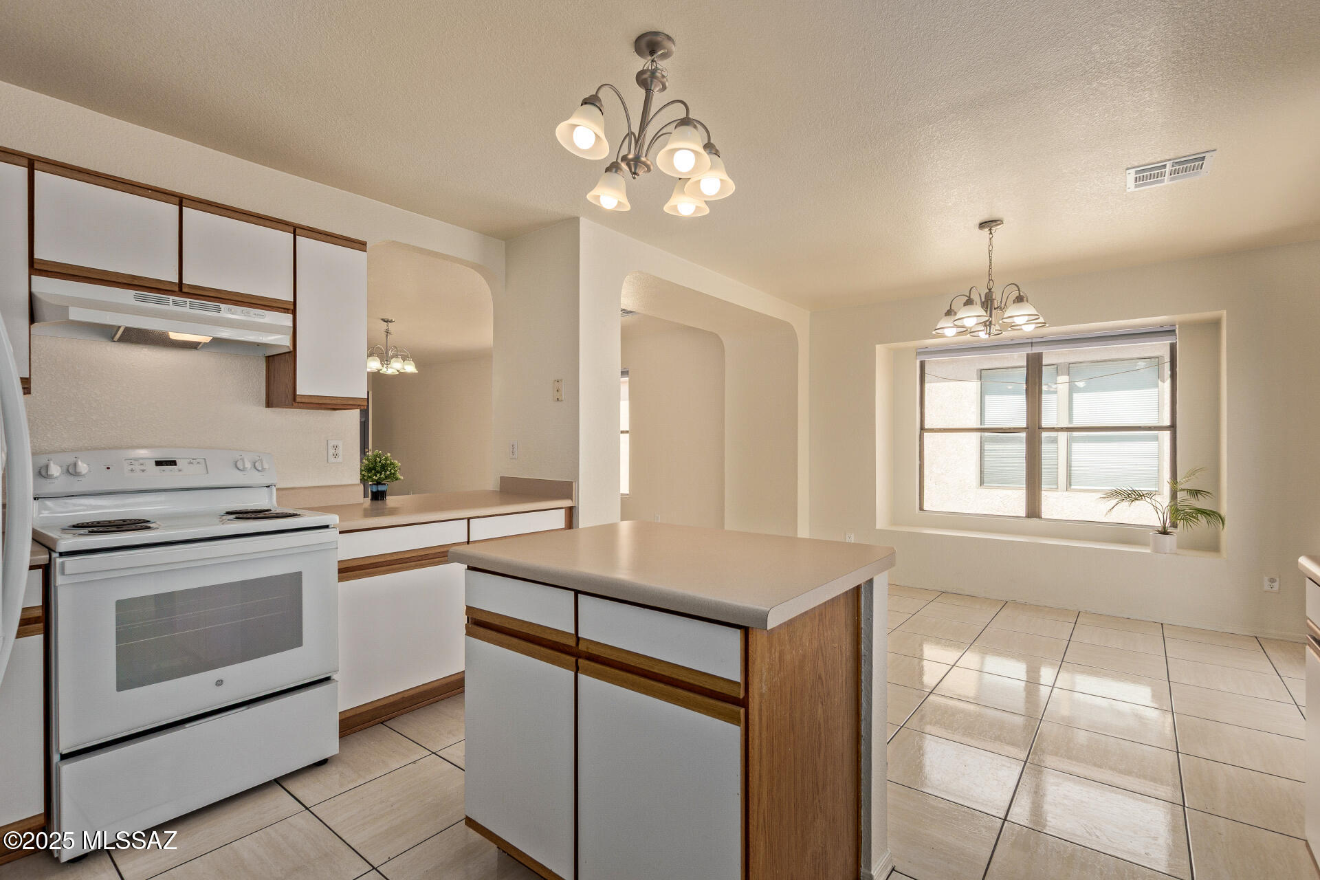 Pantano Heights (1-123) - Residential