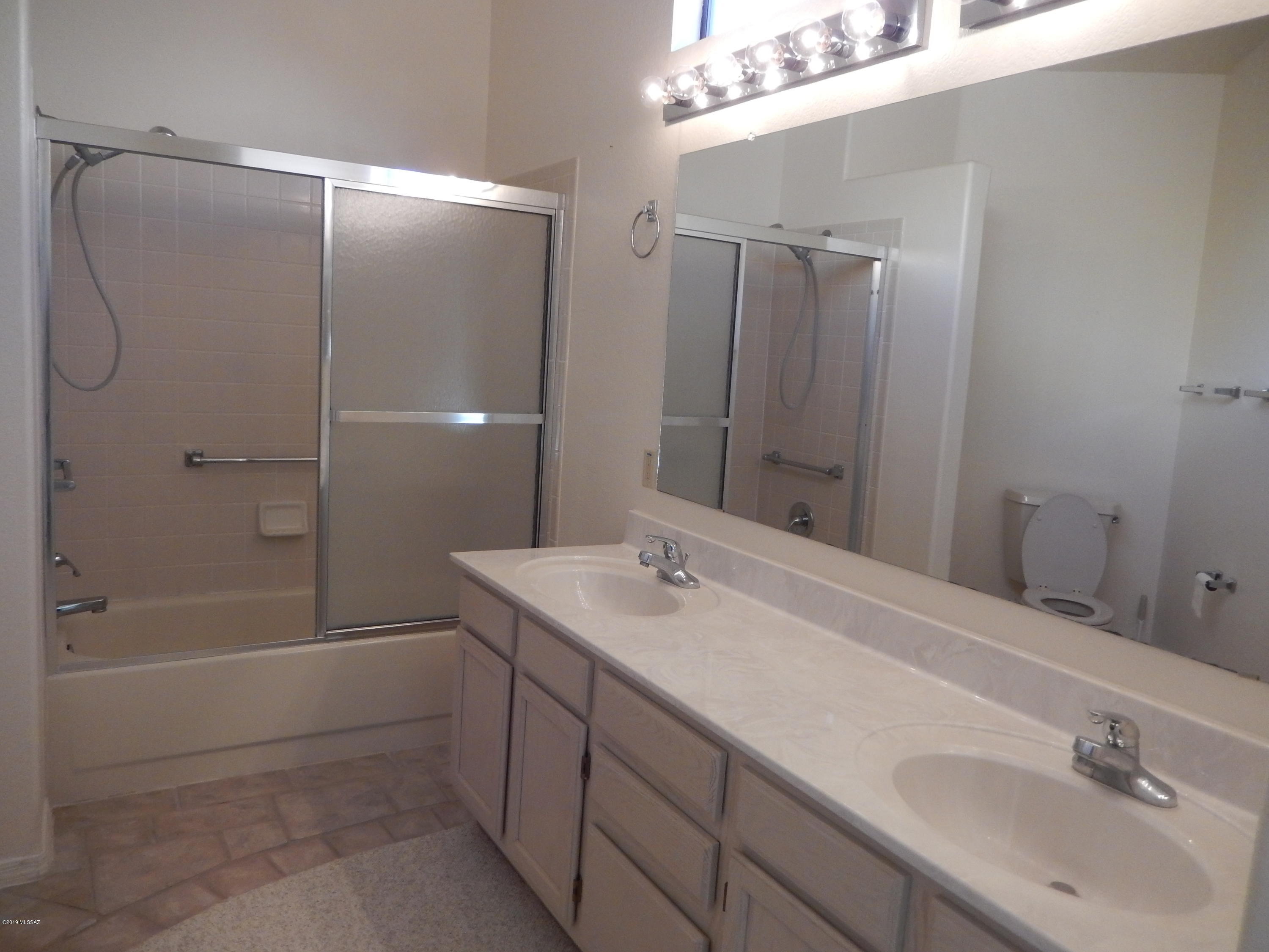 San Ignacio Vistas (101-113,224-228) - Residential