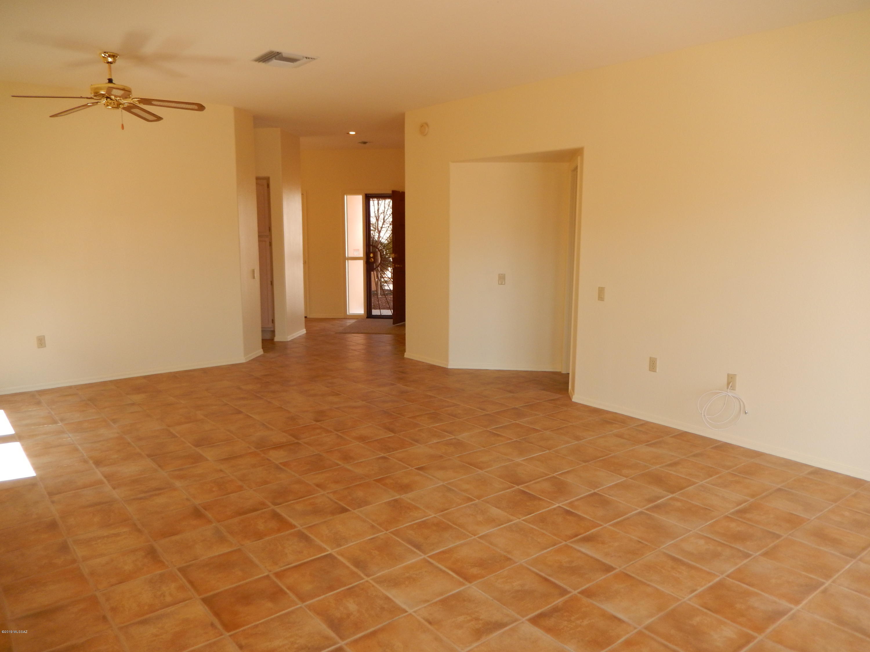 San Ignacio Vistas (101-113,224-228) - Residential