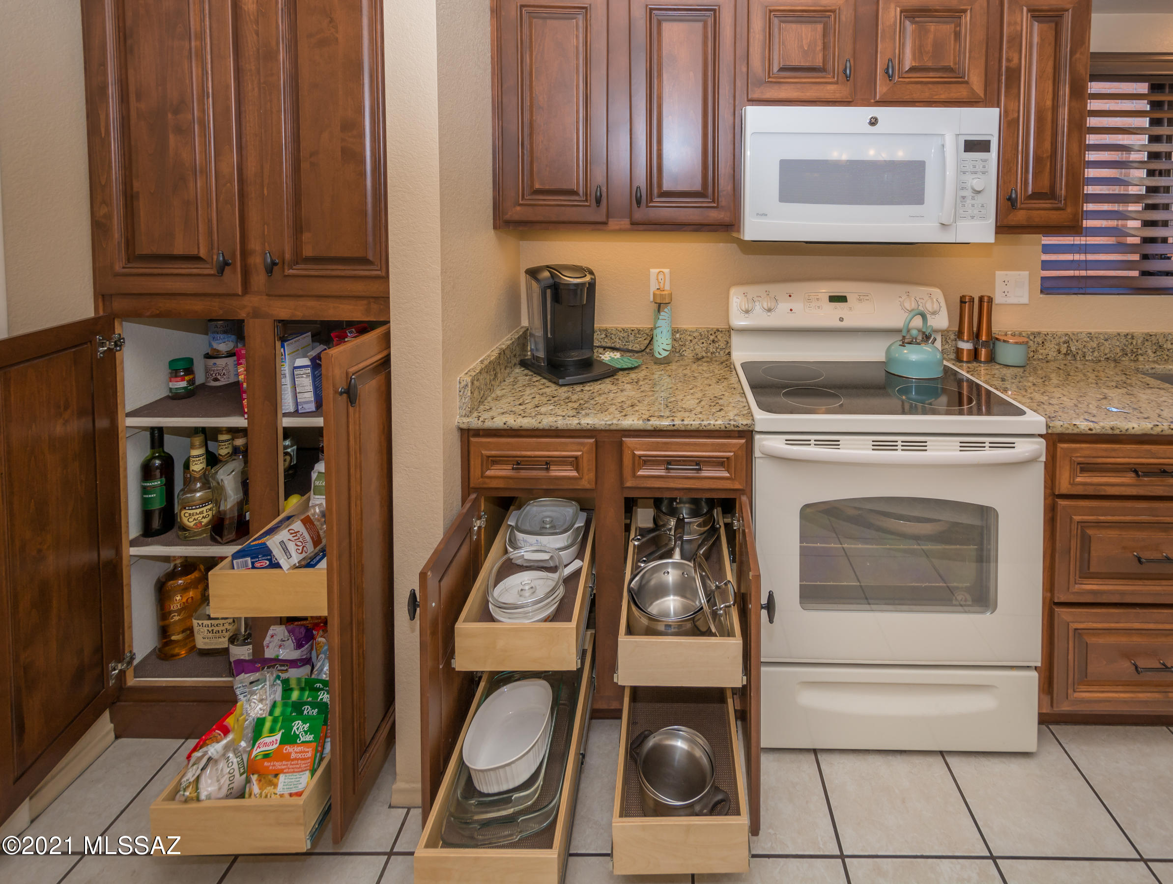 La Cholla Hills(354-439) - Residential
