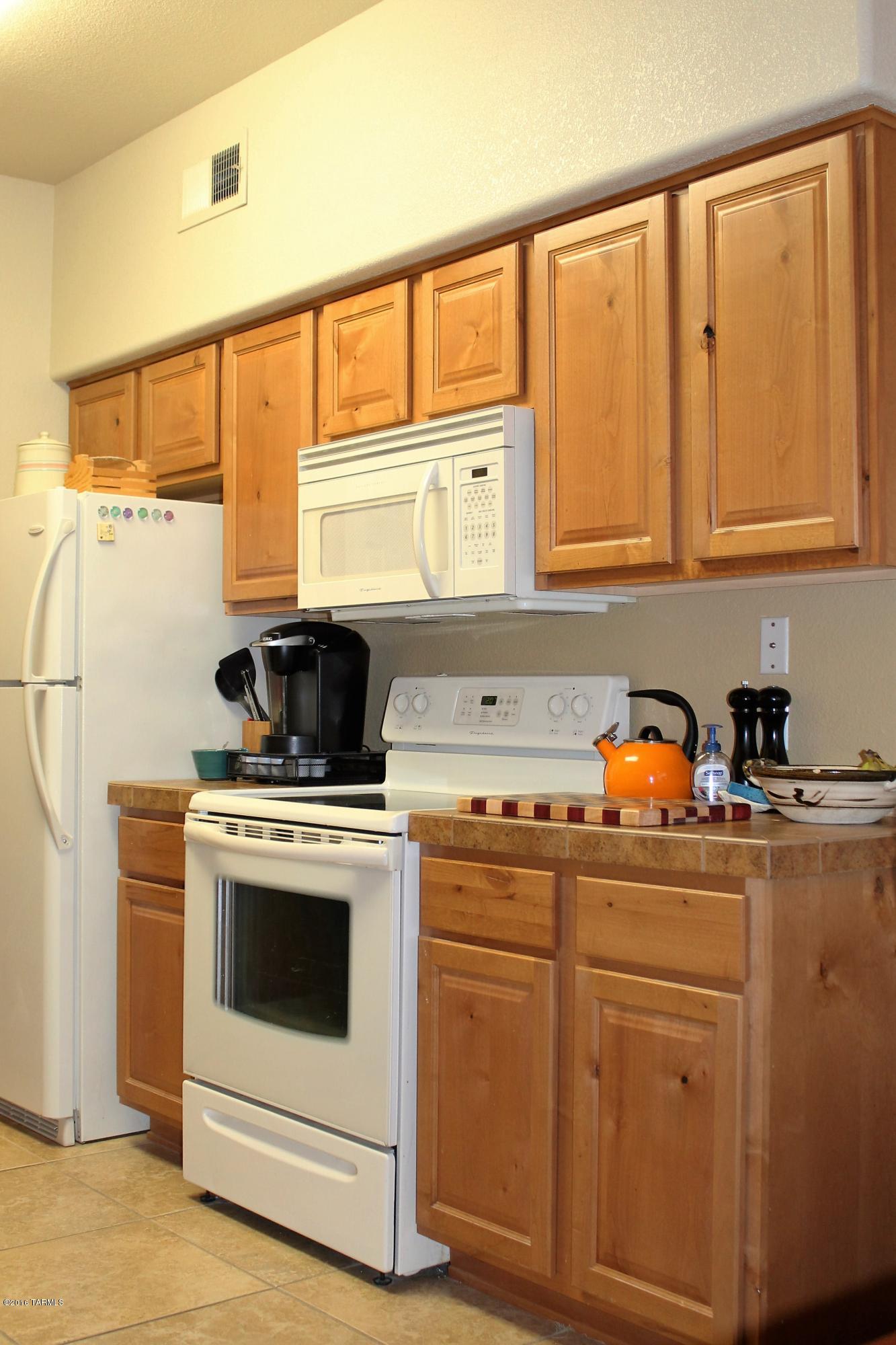 Pinnacle Canyon Condominium - Residential