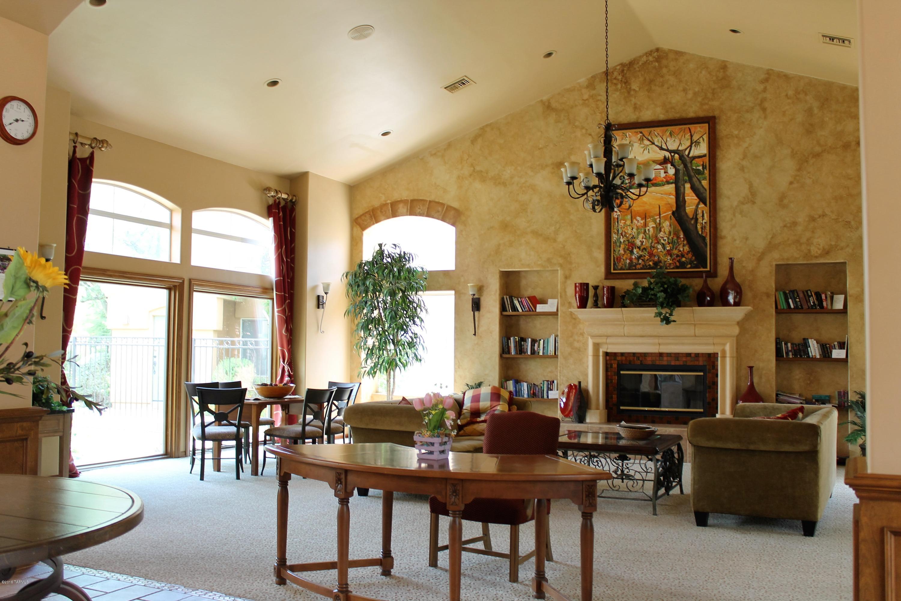 Pinnacle Canyon Condominium - Residential