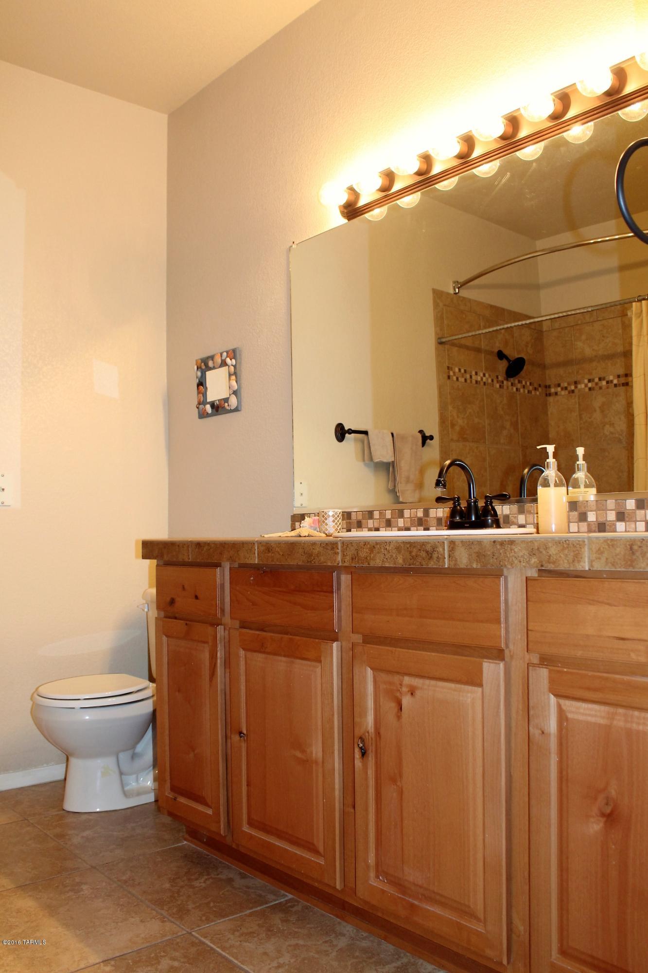 Pinnacle Canyon Condominium - Residential