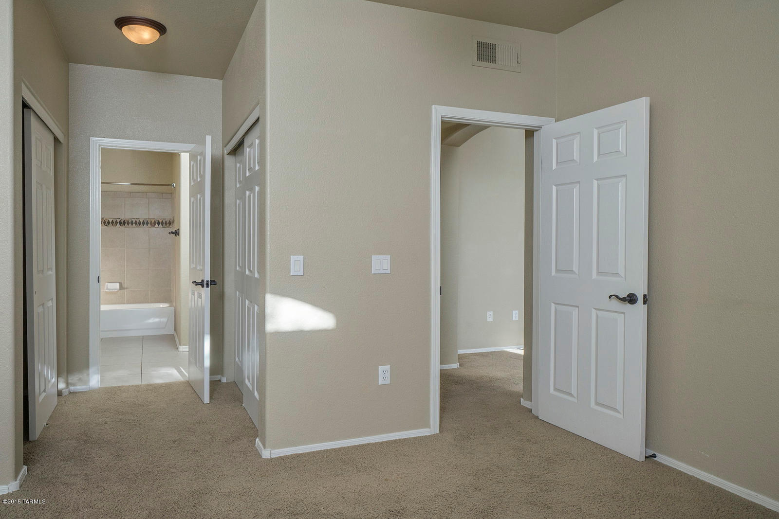 Pinnacle Canyon Condominium - Residential