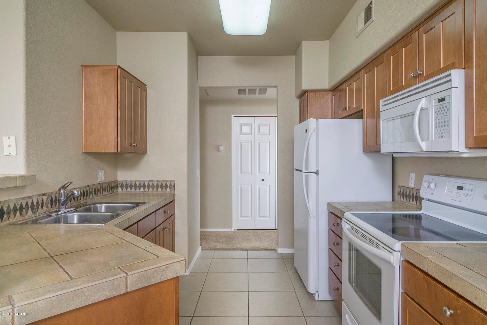 Pinnacle Canyon Condominium - Residential