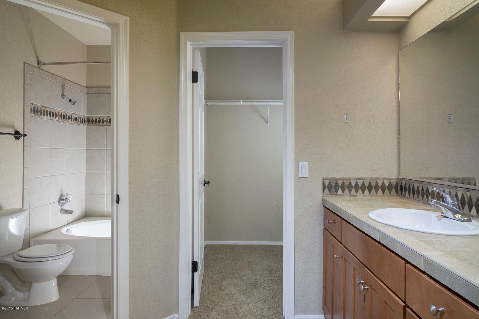 Pinnacle Canyon Condominium - Residential