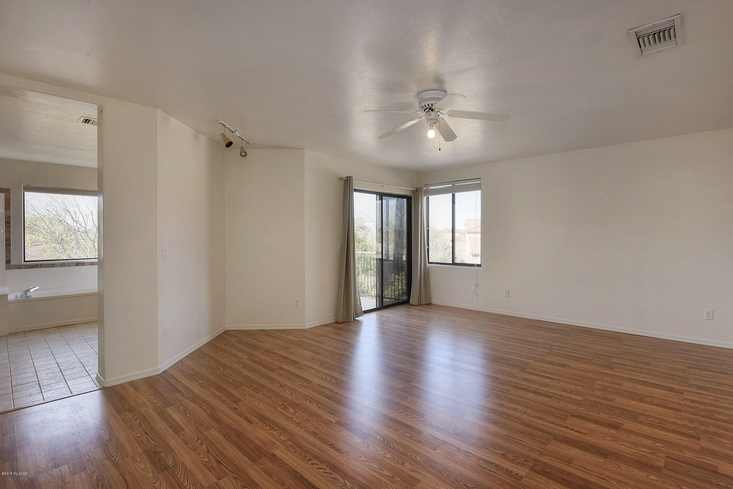 Vista Del Rio (218-290) - Residential