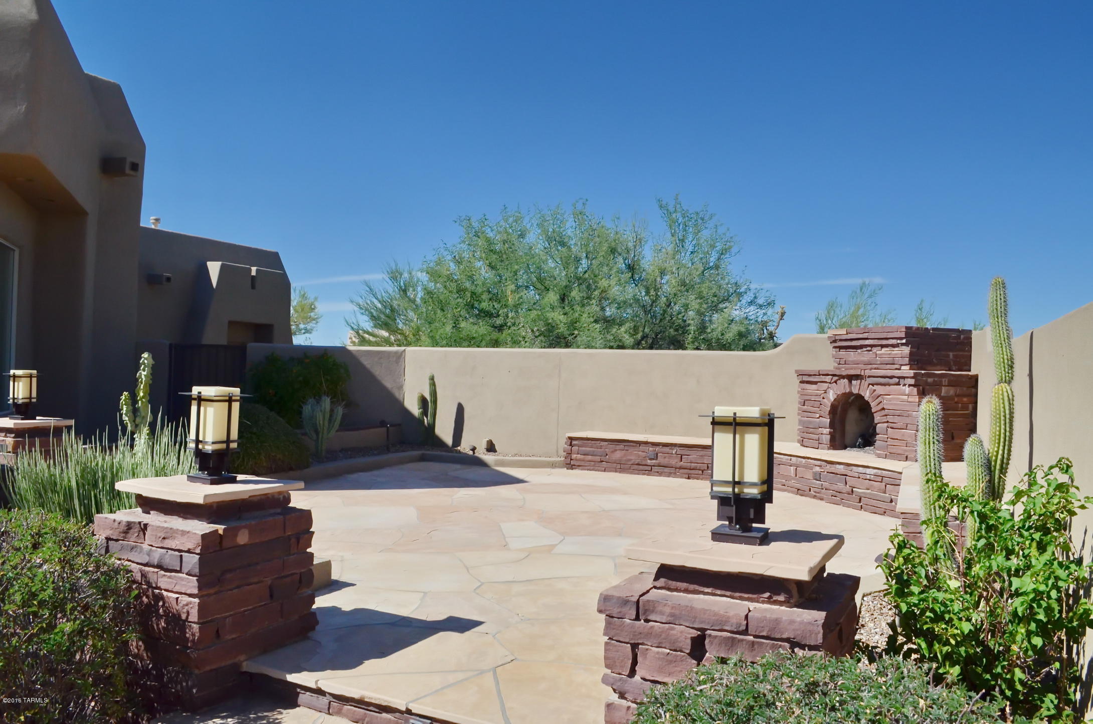Honey Bee Ridge(The Estates At) - Residential