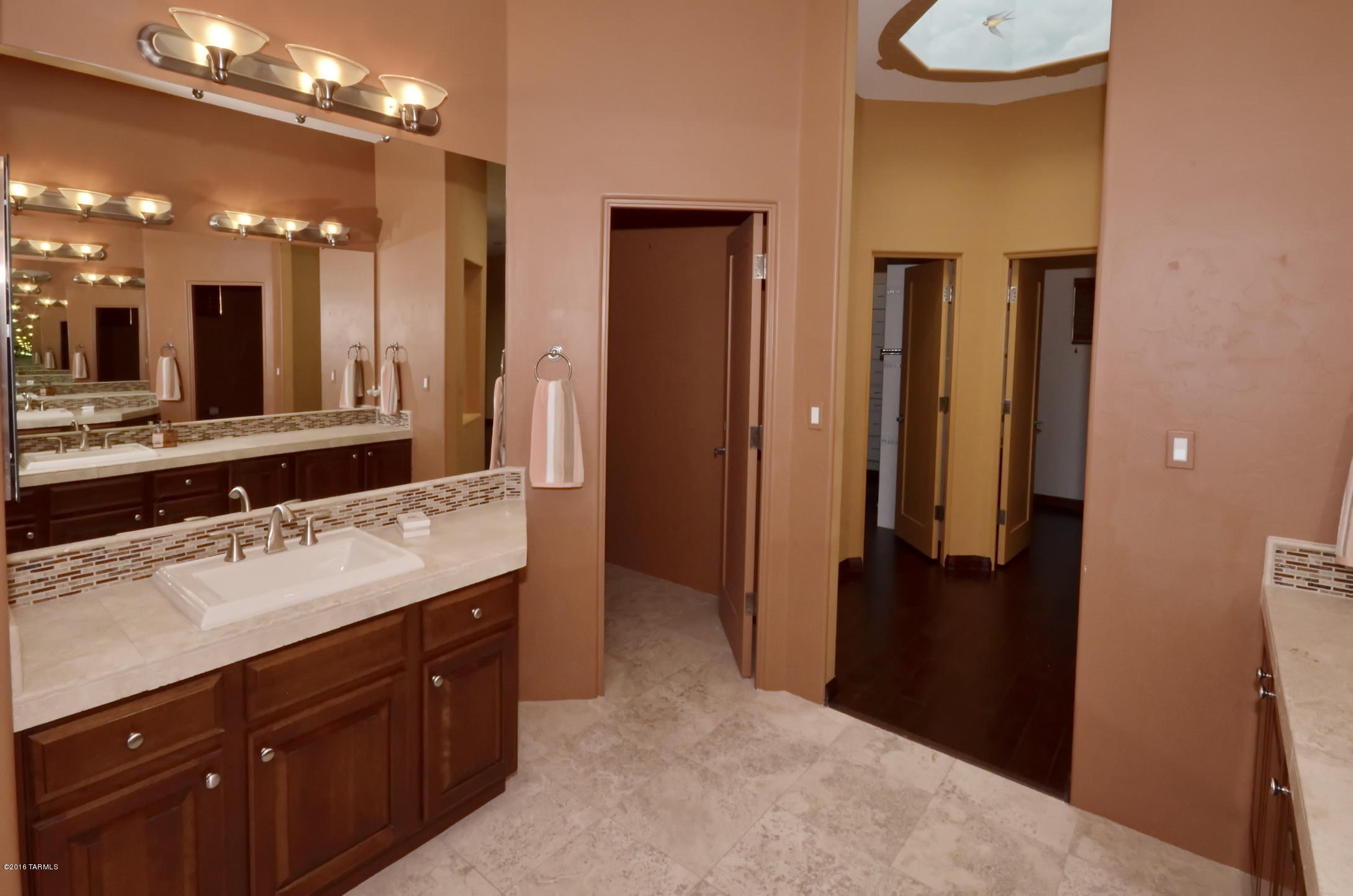 Honey Bee Ridge(The Estates At) - Residential