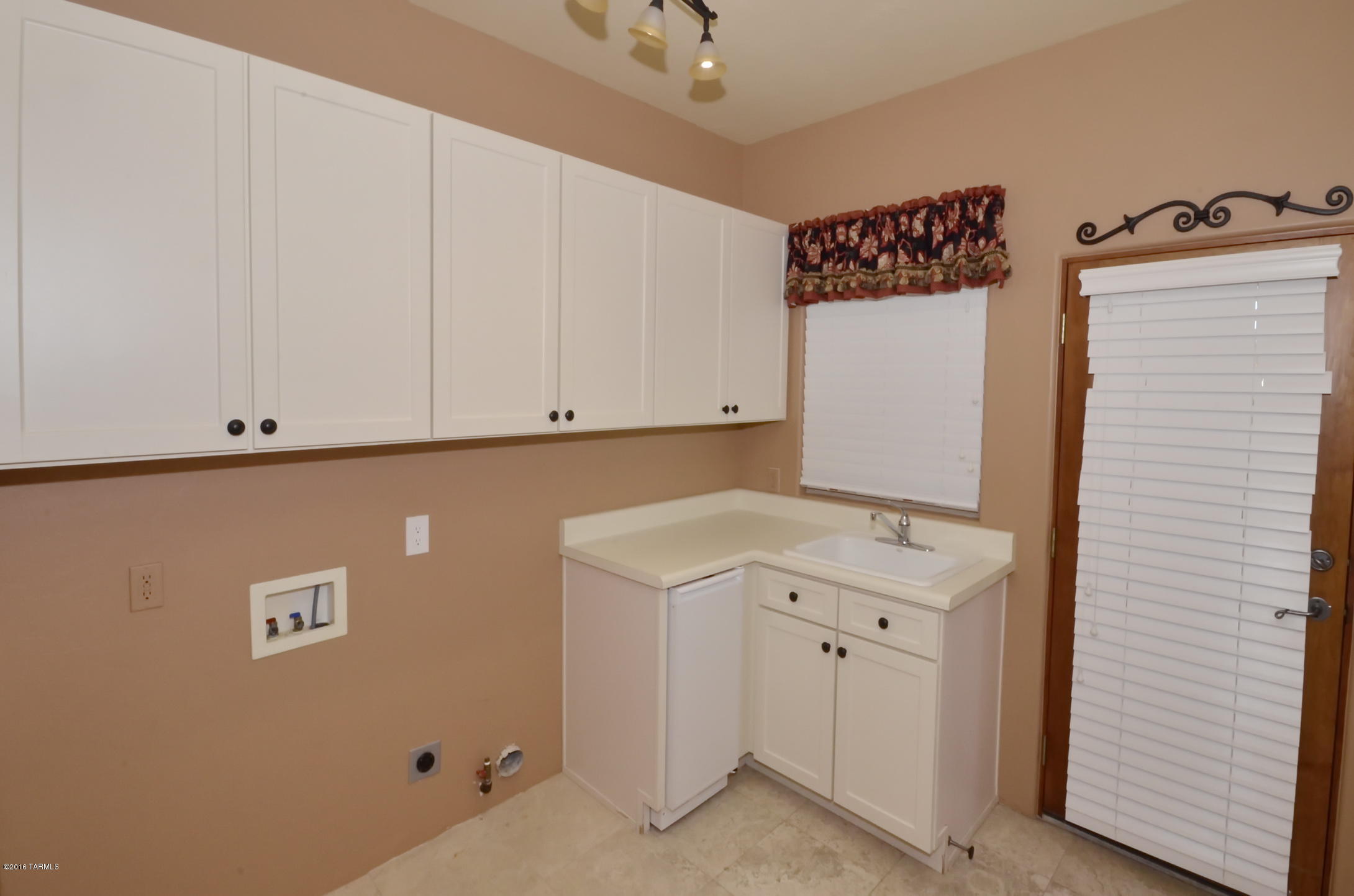 Honey Bee Ridge(The Estates At) - Residential
