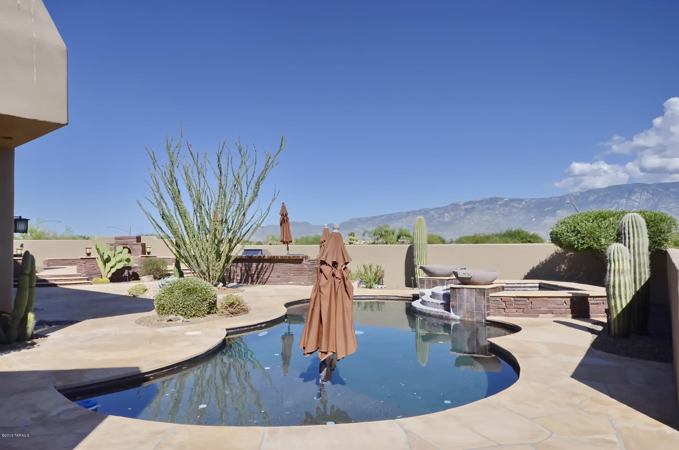 Honey Bee Ridge(The Estates At) - Residential