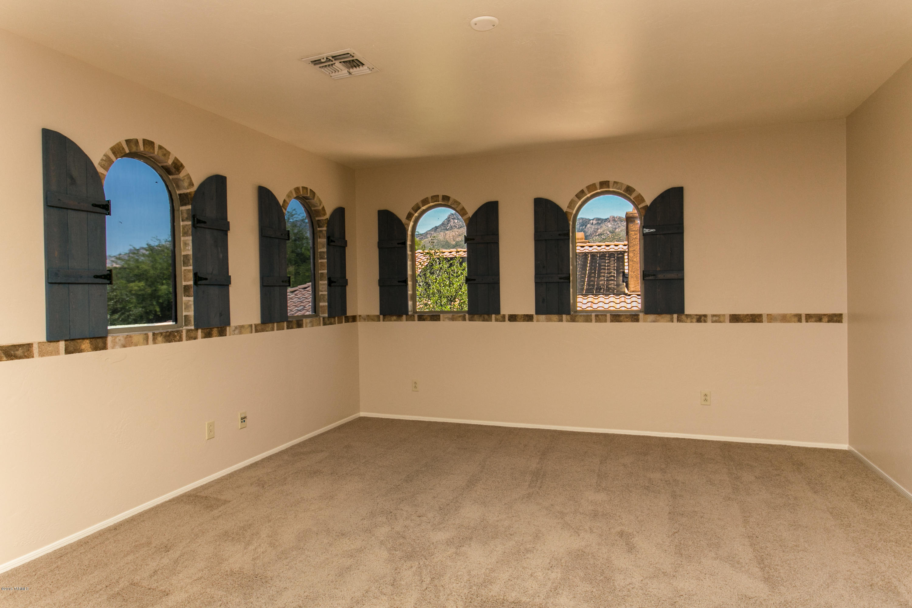 Shadows @ Sabino (1-103) - Residential